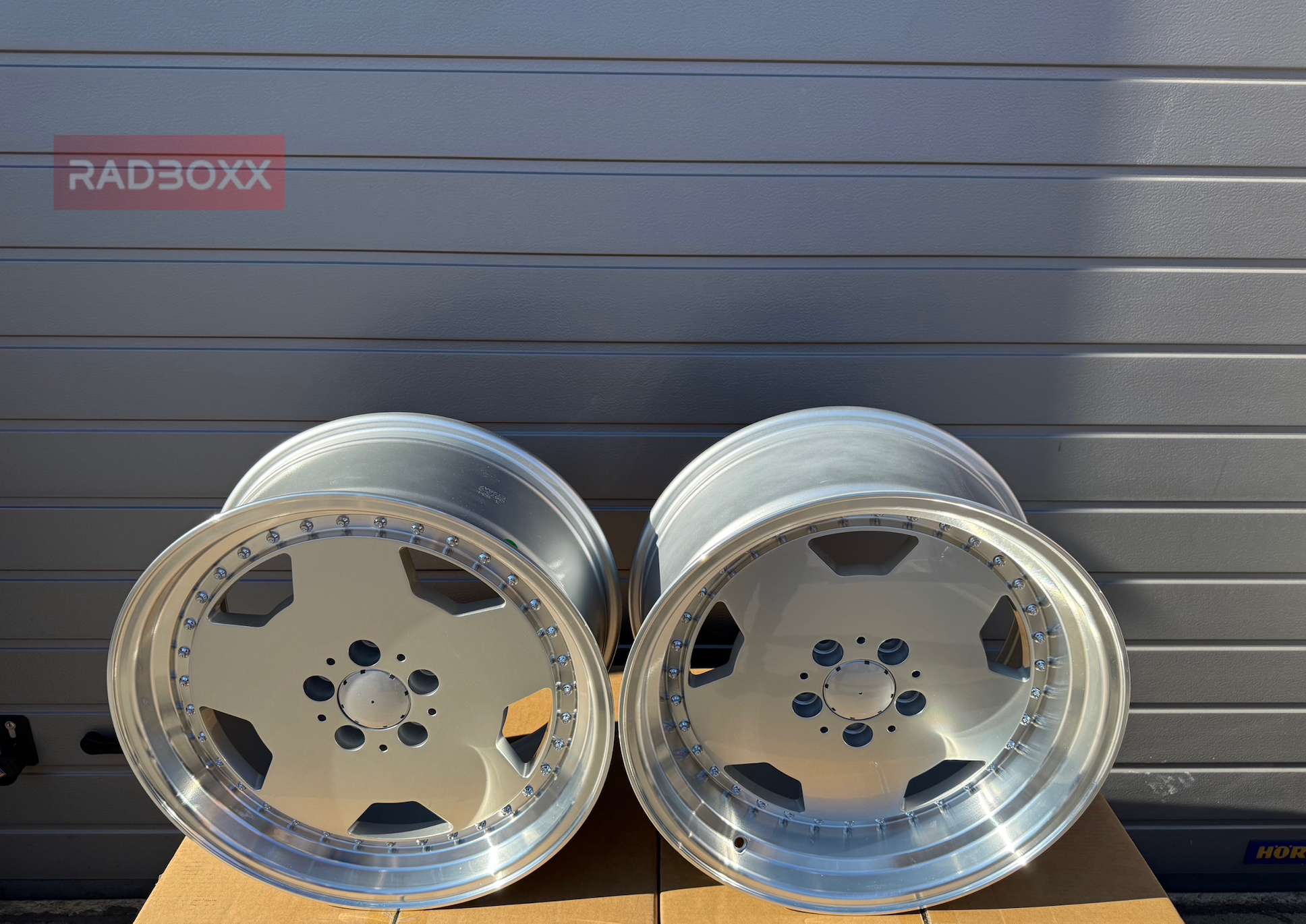 RadBoxx