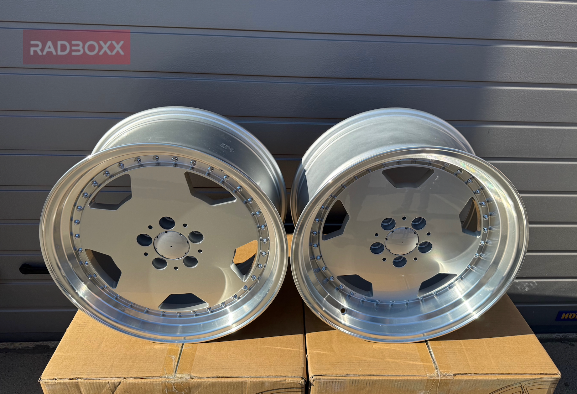 RadBoxx