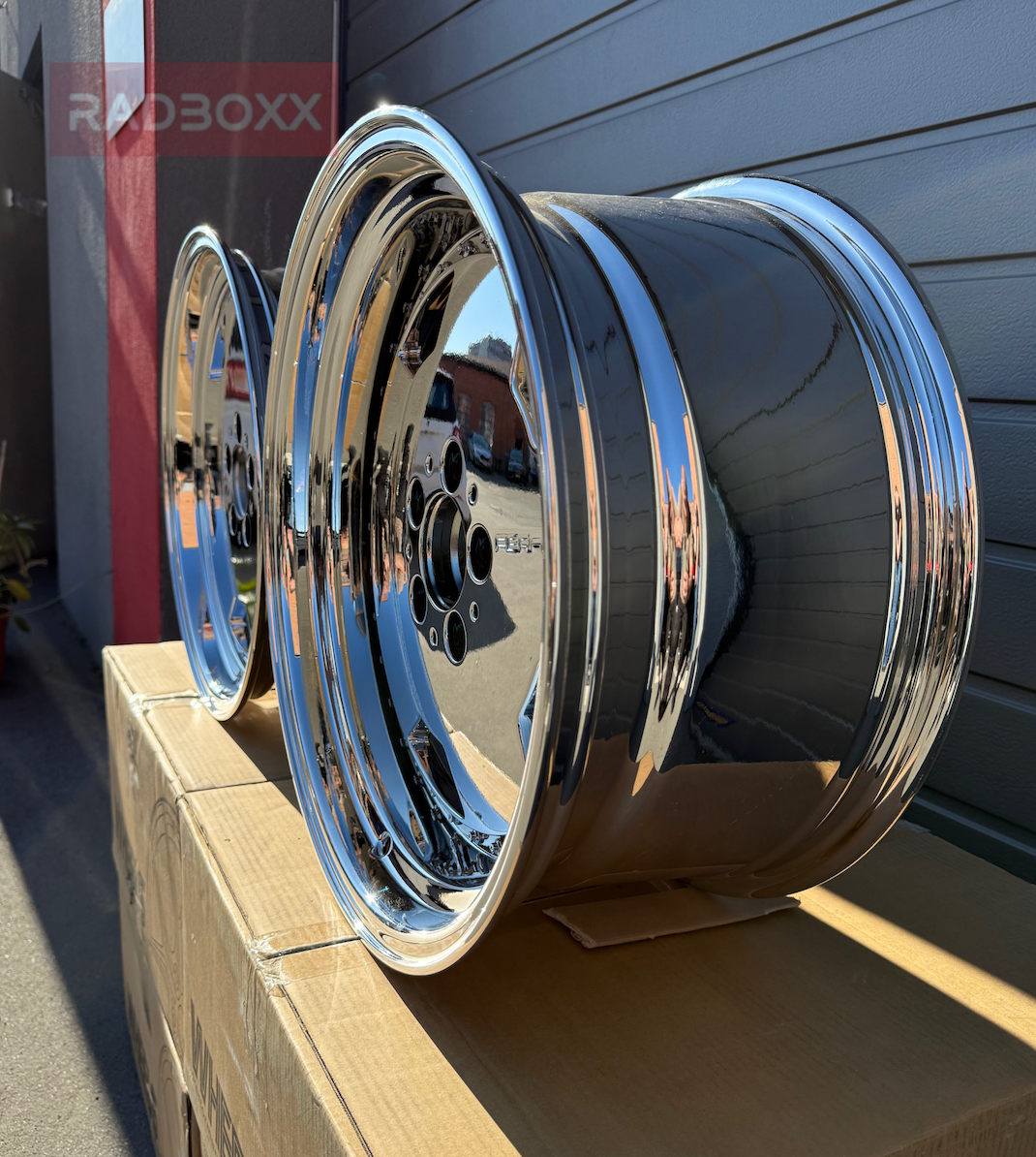 RadBoxx