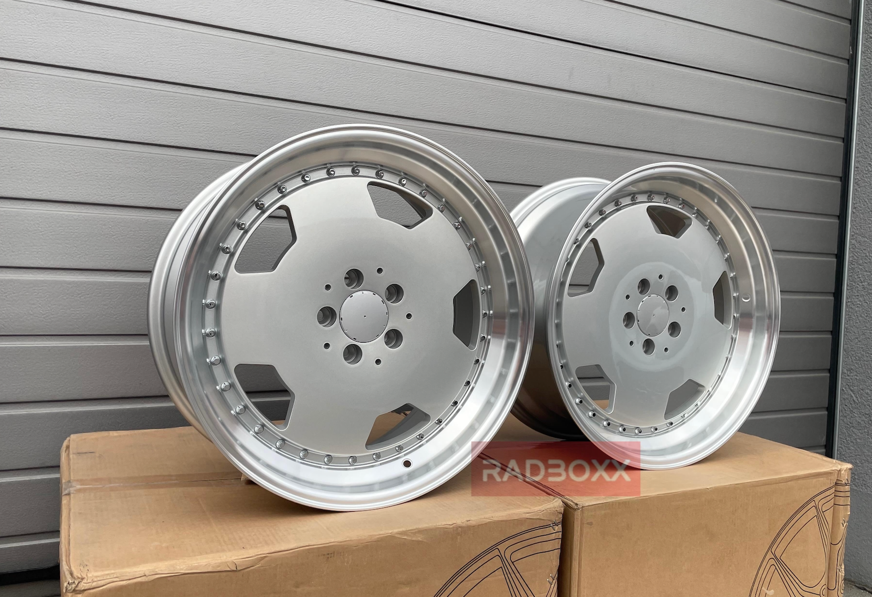 RadBoxx