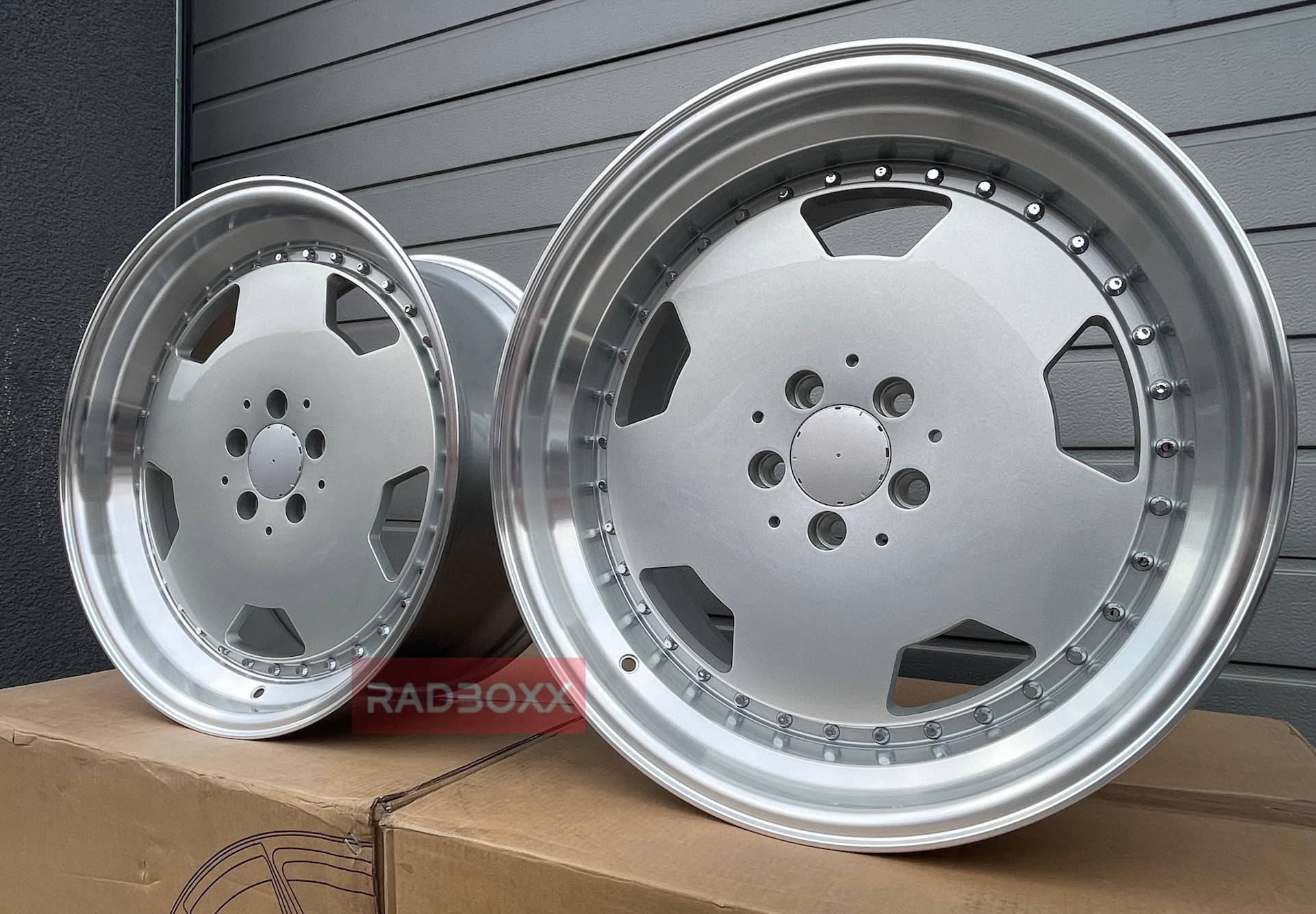 RadBoxx