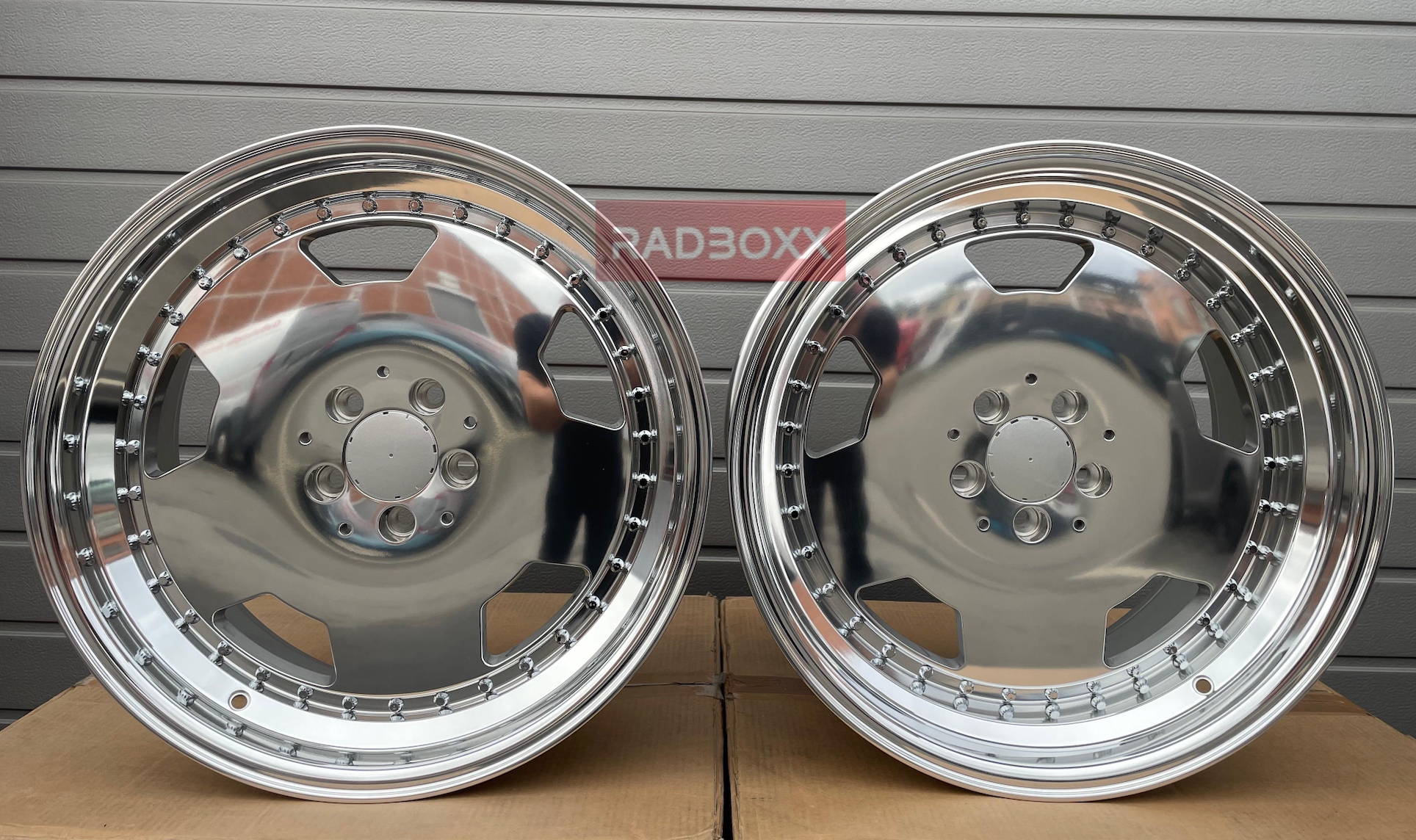 RadBoxx