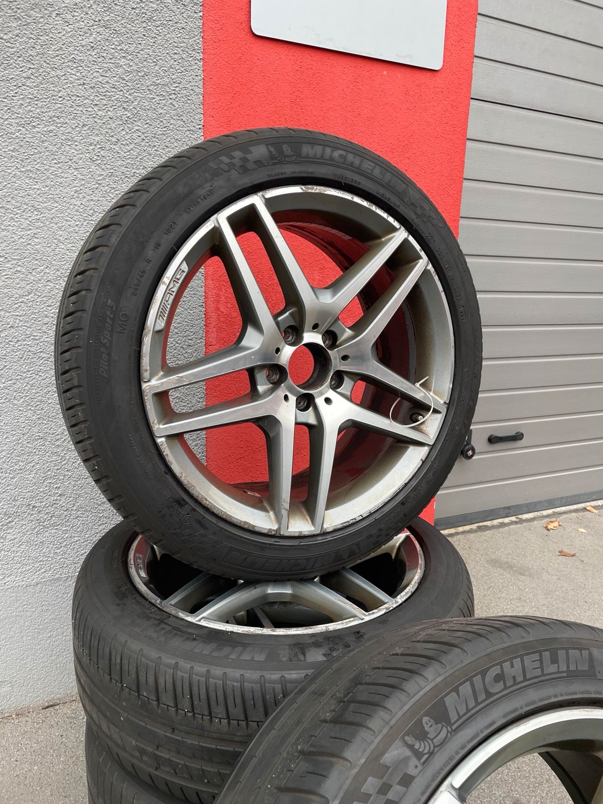 Original Mercedes AMG S-Klasse W222 C217 Winterradsatz Kompletträder 19 Zoll A2224010000/0100 – Originalfoto 3