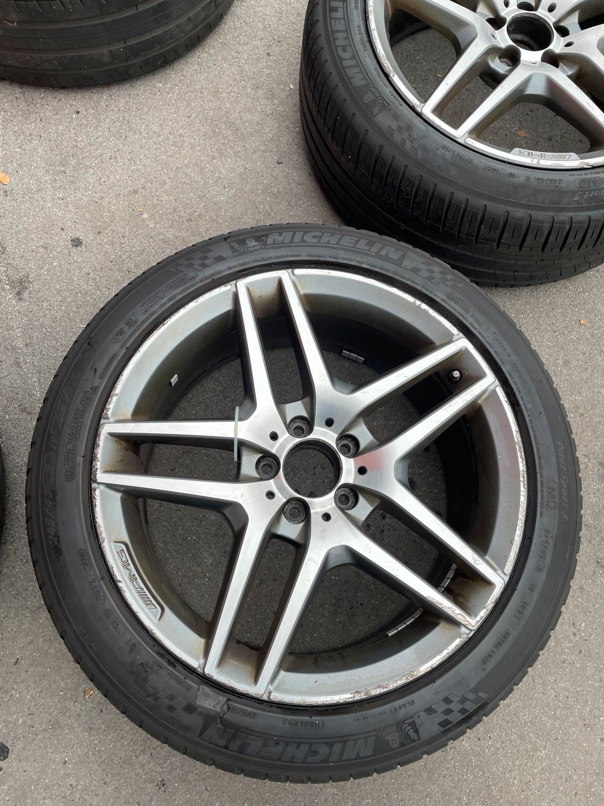 Original Mercedes AMG S-Klasse W222 C217 Winterradsatz Kompletträder 19 Zoll A2224010000/0100 – Originalfoto 6