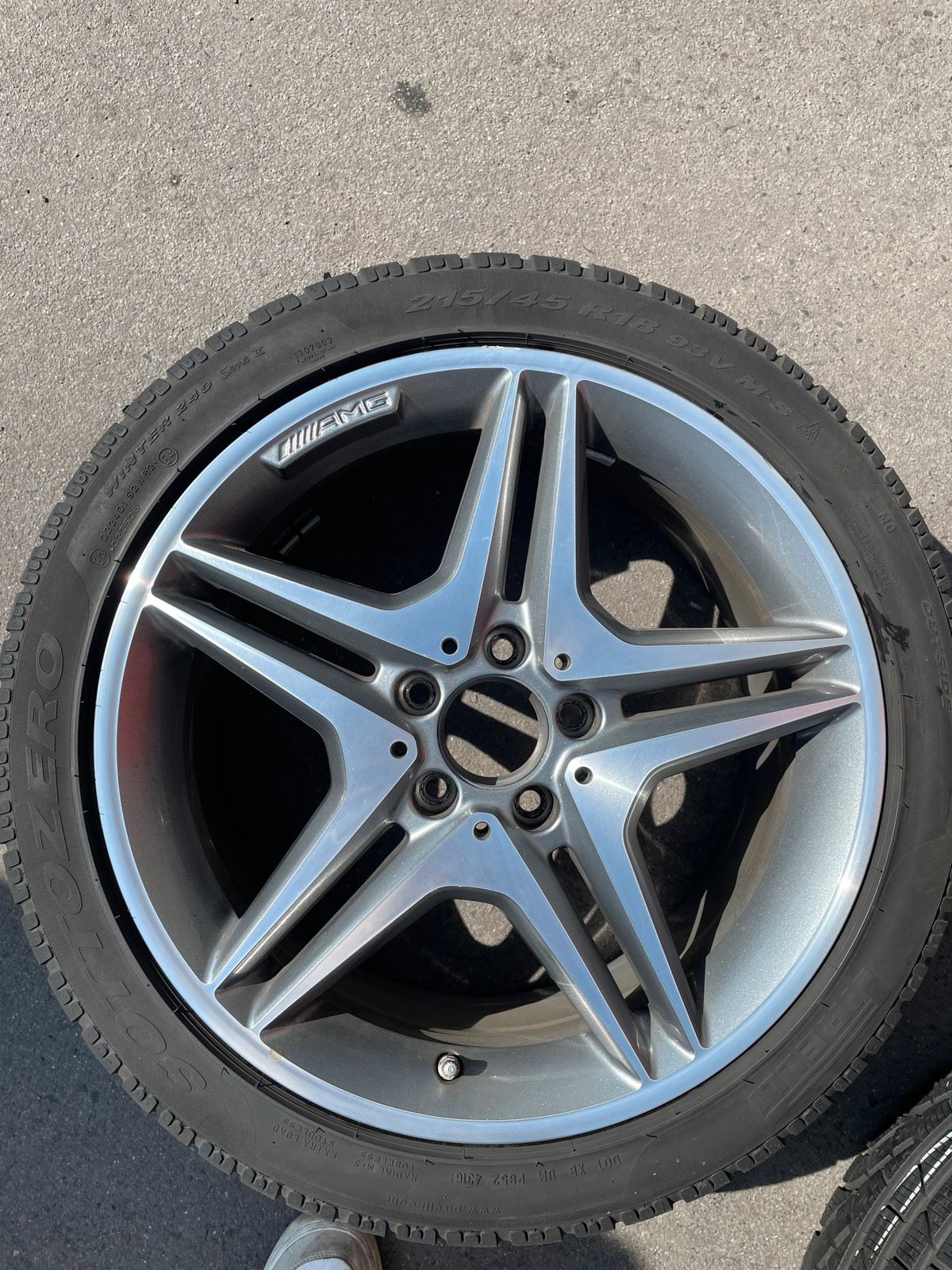 Original Mercedes AMG A-Klasse CLA W176 C117 Winterradsatz Kompletträder 18 Zoll A1764010100 – Originalfoto 8