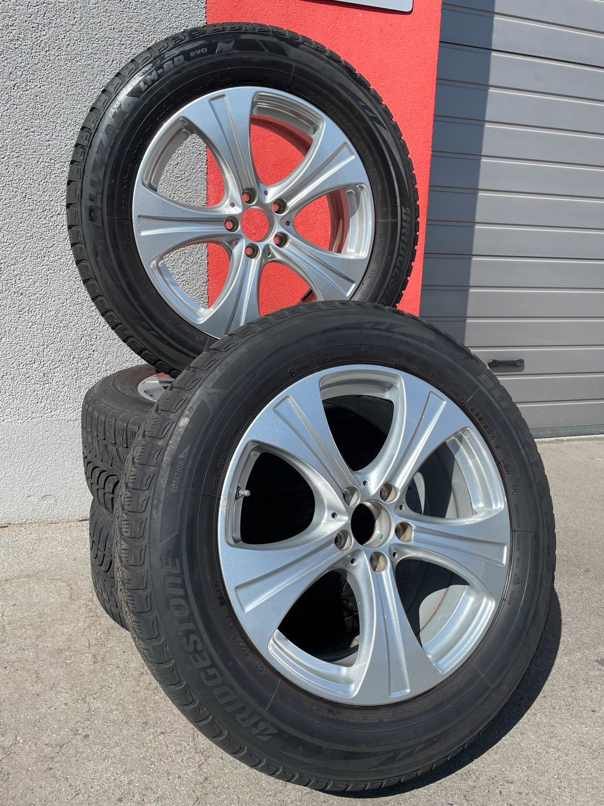 Original Mercedes GLC X253 C253 Winterradsatz Kompletträder 18 Zoll A2534010800 – Originalfoto 1