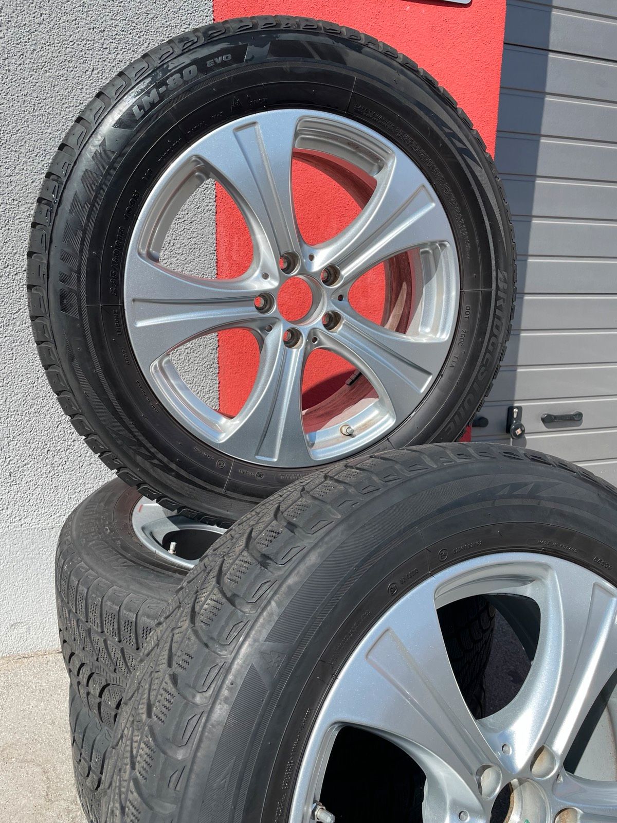 Original Mercedes GLC X253 C253 Winterradsatz Kompletträder 18 Zoll A2534010800 – Originalfoto 3