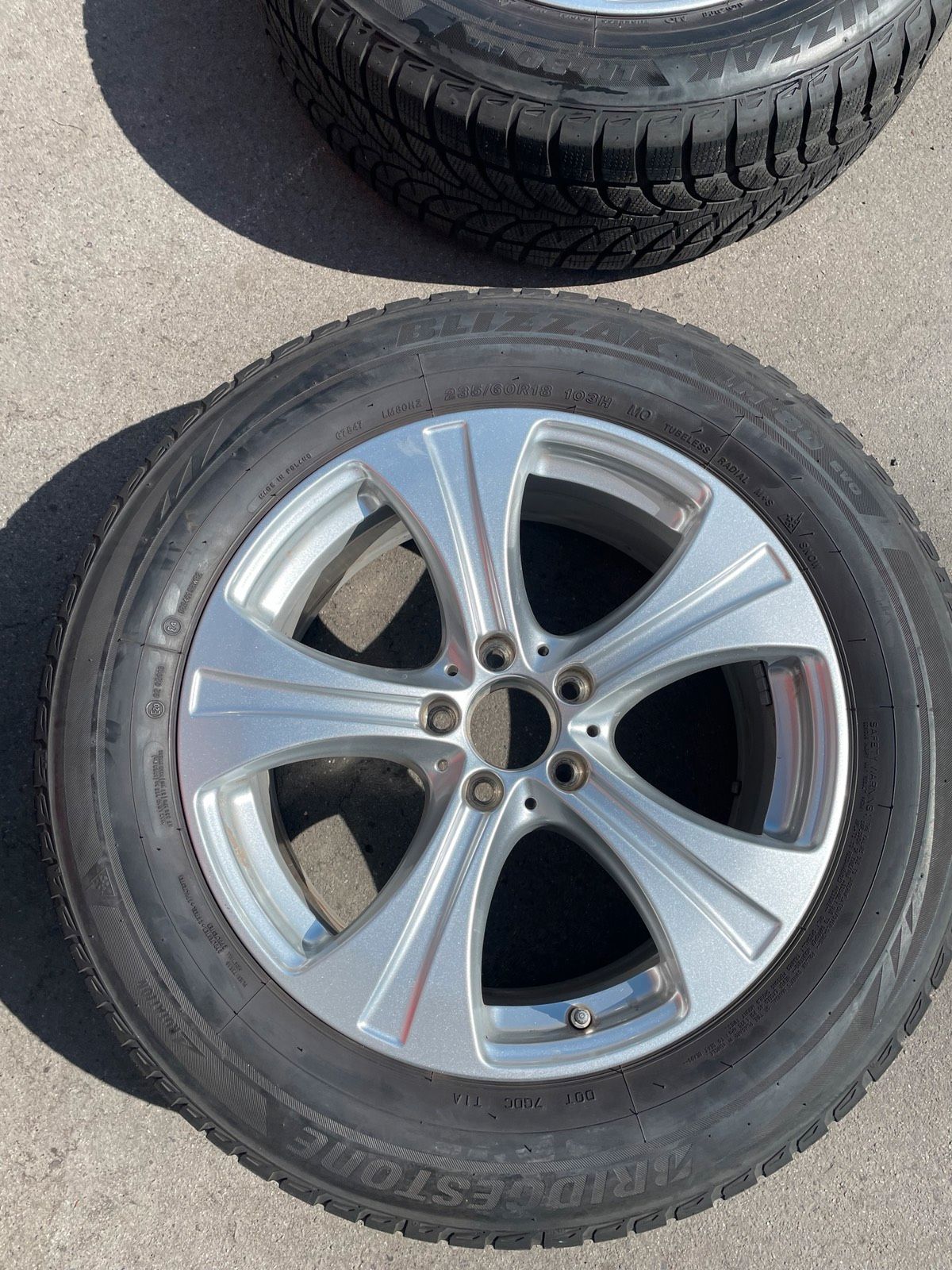 Original Mercedes GLC X253 C253 Winterradsatz Kompletträder 18 Zoll A2534010800 – Originalfoto 6