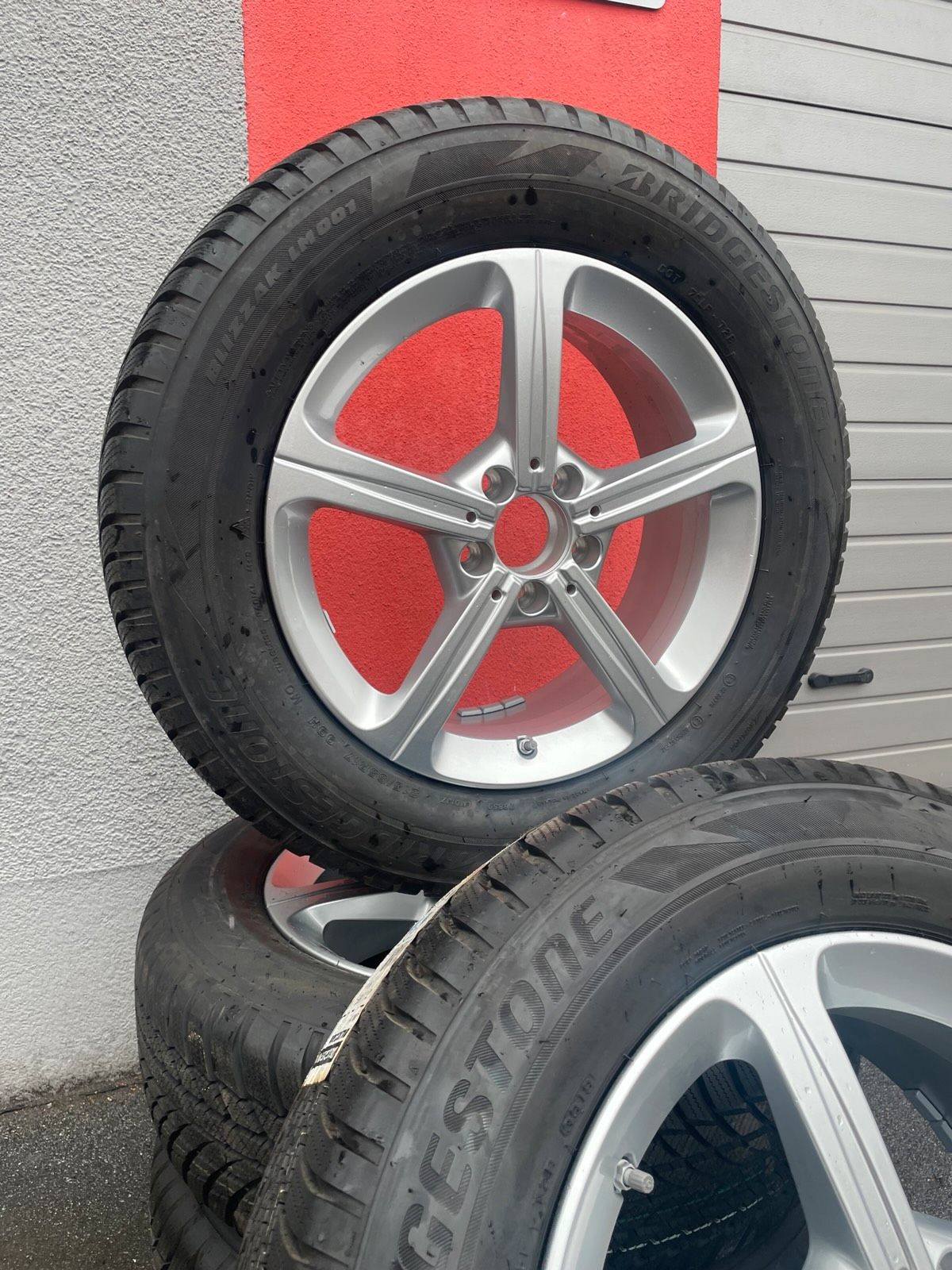 Original Mercedes GLA GLB H247 X247 Winterradsatz Kompletträder 17 Zoll A1774011200 – Originalfoto 3