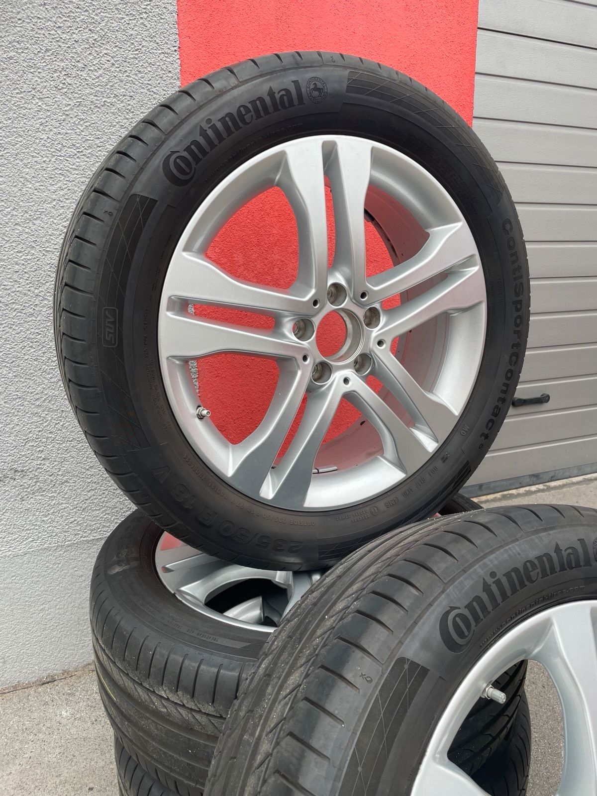 Original Mercedes GLA X156 Sommerradsatz Kompletträder 18 Zoll A1564011300 – Originalfoto 3