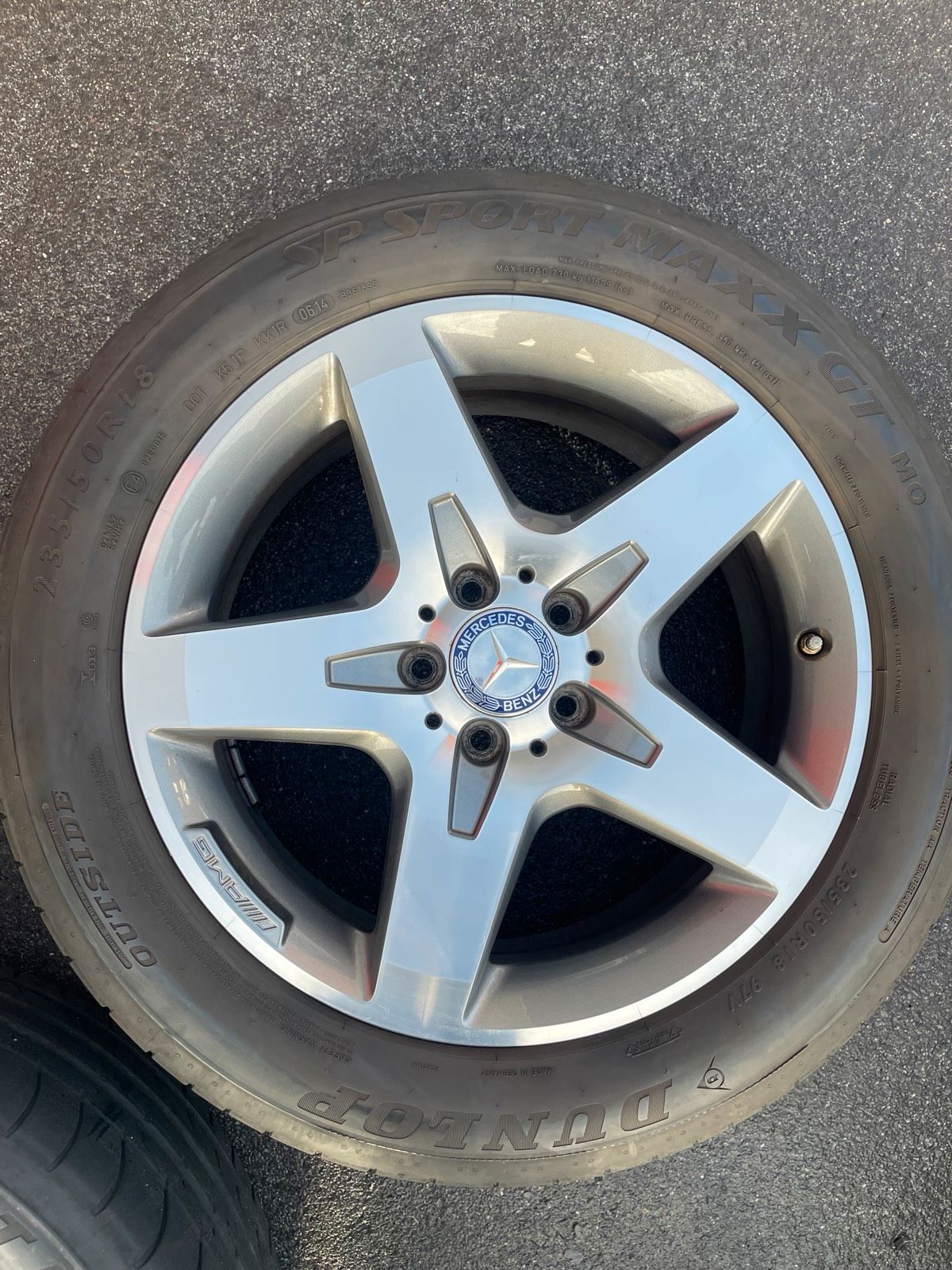 Original Mercedes AMG GLA X156 Sommerradsatz Kompletträder 18 Zoll A1564010500 – Originalfoto 6