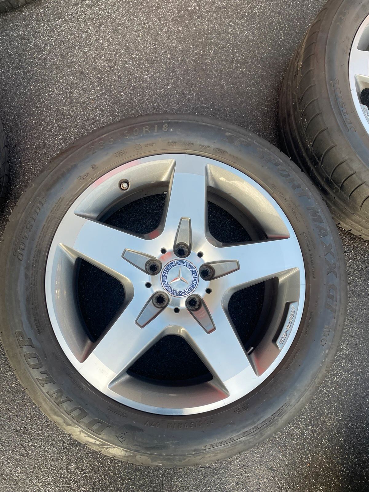 Original Mercedes AMG GLA X156 Sommerradsatz Kompletträder 18 Zoll A1564010500 – Originalfoto 7
