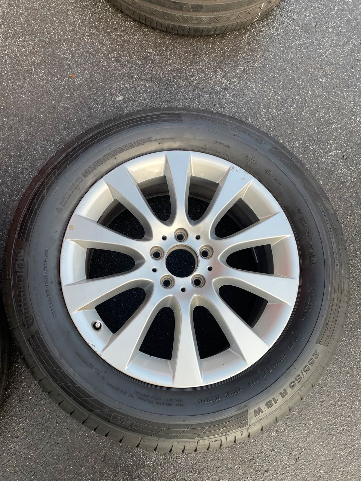 Original Mercedes GLE W166 Sommerradsatz Kompletträder 18 Zoll A1664010602 – Originalfoto 8