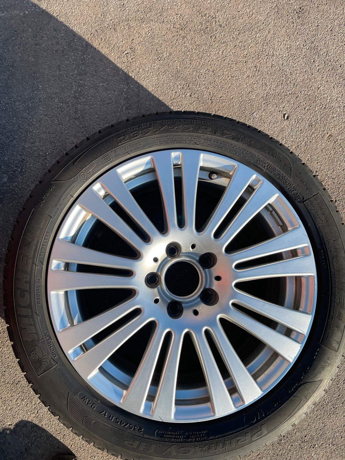 Original Mercedes E-Klasse W207 C207 W212 A207 Winterradsatz Kompletträder 17 Zoll A2074010102 – Originalfoto 8