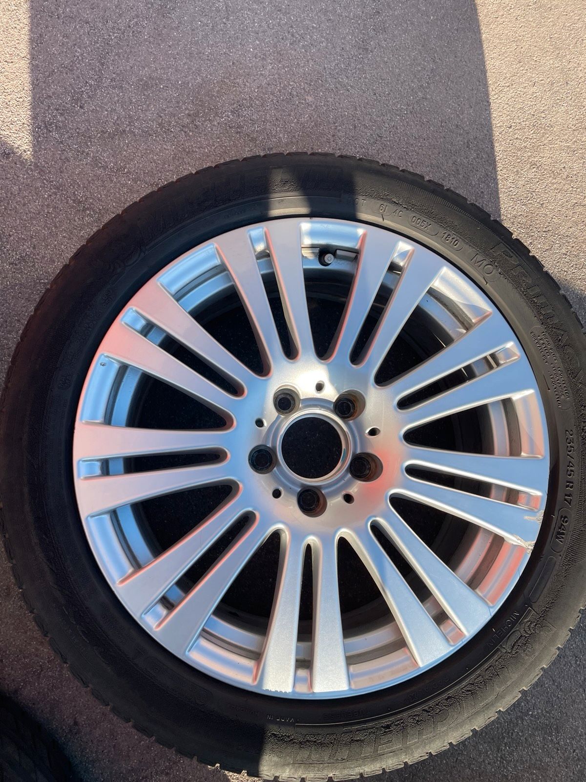 Original Mercedes E-Klasse W207 C207 W212 A207 Winterradsatz Kompletträder 17 Zoll A2074010102 – Originalfoto 9