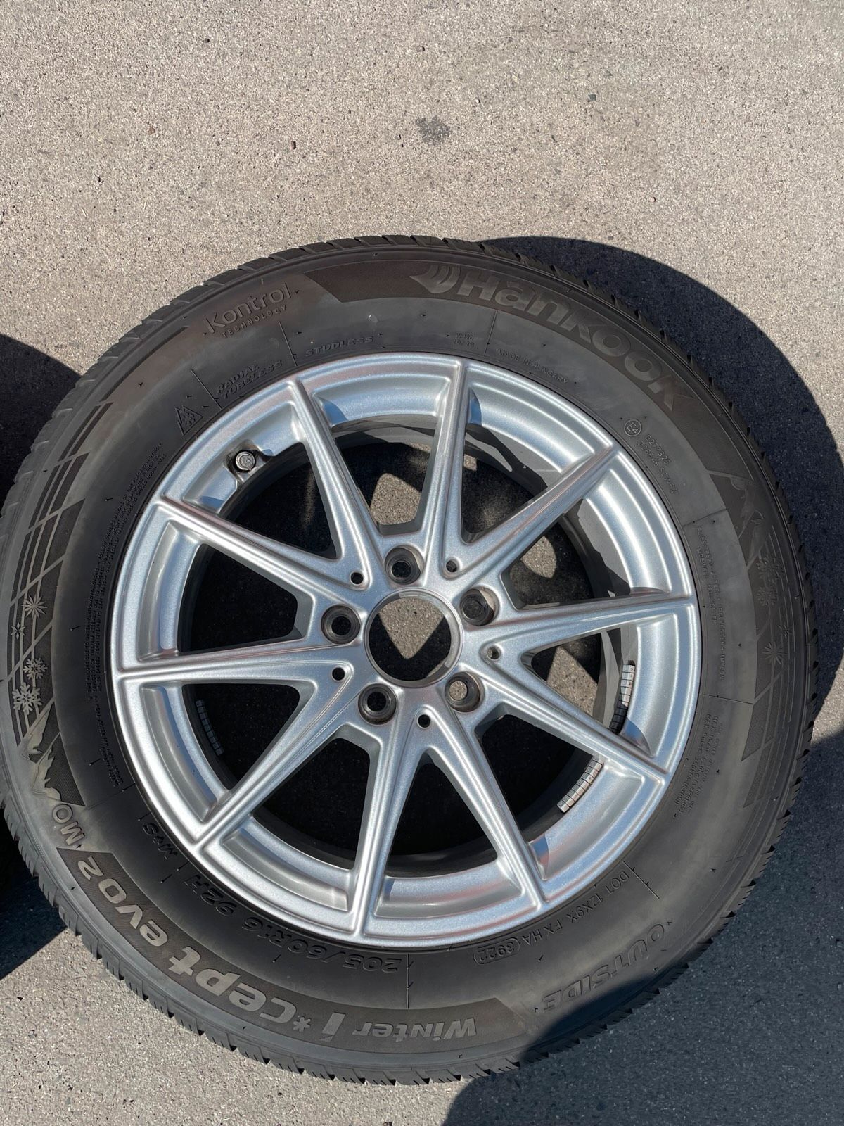 Original Mercedes A-Klasse B-Klasse CLA W177 W247 C118 Winterradsatz Kompletträder 16 Zoll A1774011100 – Originalfoto 7