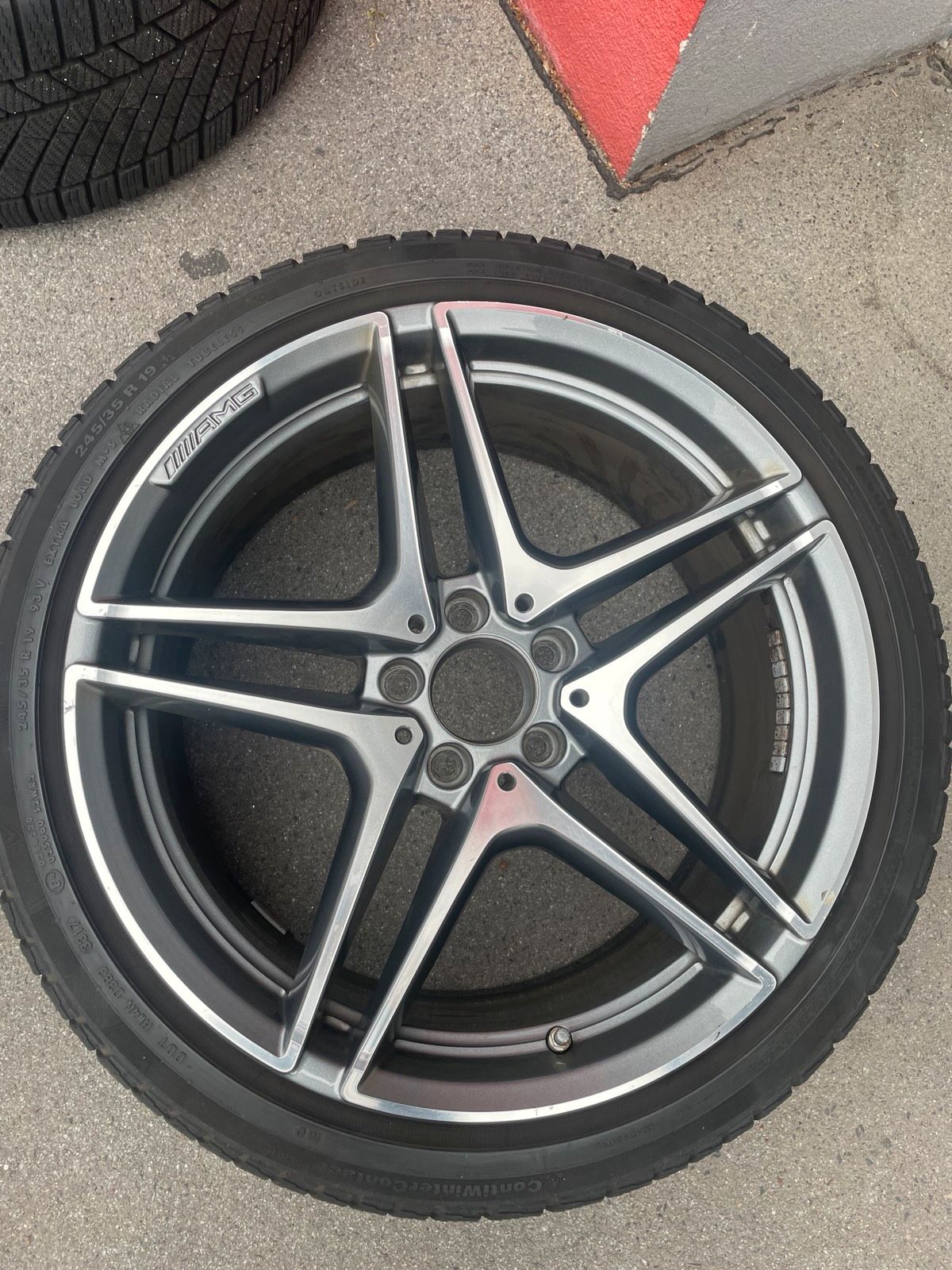 Original Mercedes AMG C-Klasse C63 W205 S205 Winterradsatz Kompletträder 19 Zoll A2054011900/2000 – Originalfoto 7
