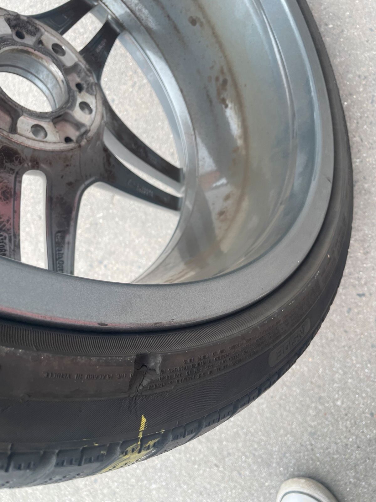 Original Mercedes AMG C-Klasse C63 W205 S205 Winterradsatz Kompletträder 19 Zoll A2054011900/2000 – Originalfoto 11