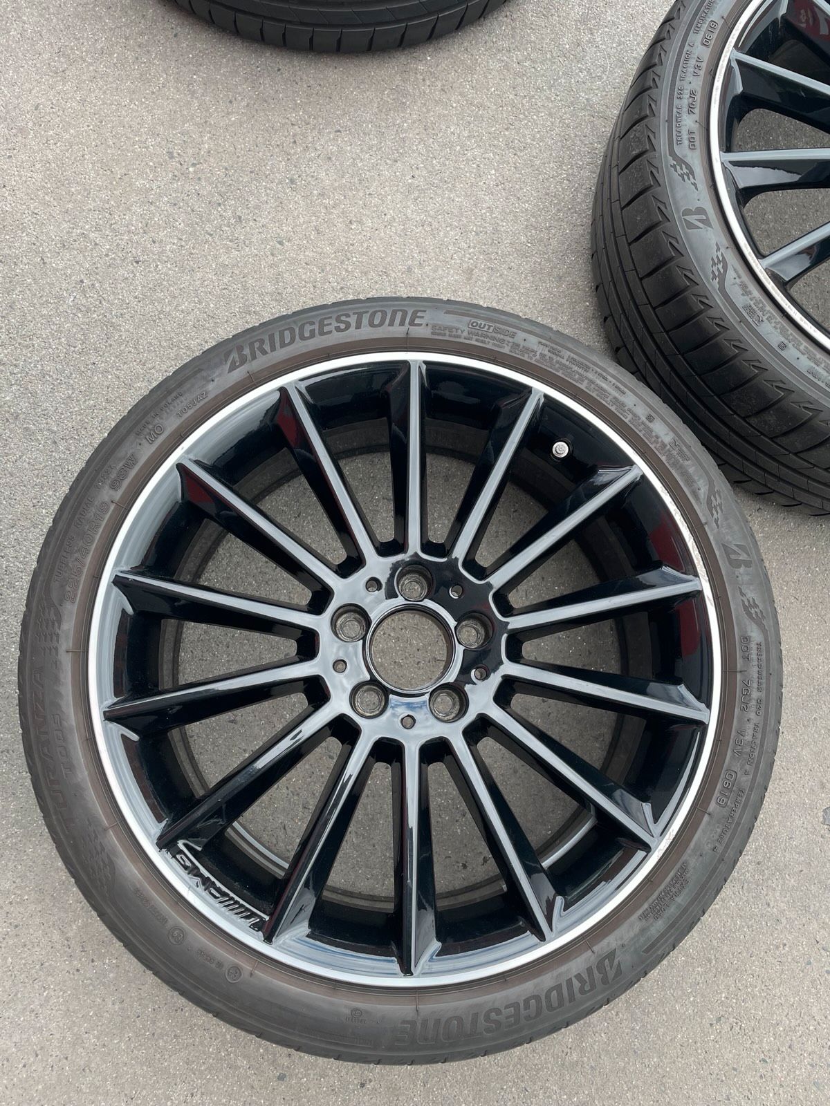 Original Mercedes AMG A-Klasse B-Klasse CLA W177 W247 C118 Sommerradsatz 19 Zoll – Originalfoto 7