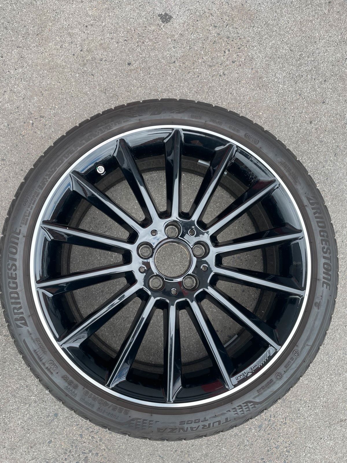 Original Mercedes AMG A-Klasse B-Klasse CLA W177 W247 C118 Sommerradsatz 19 Zoll – Originalfoto 9