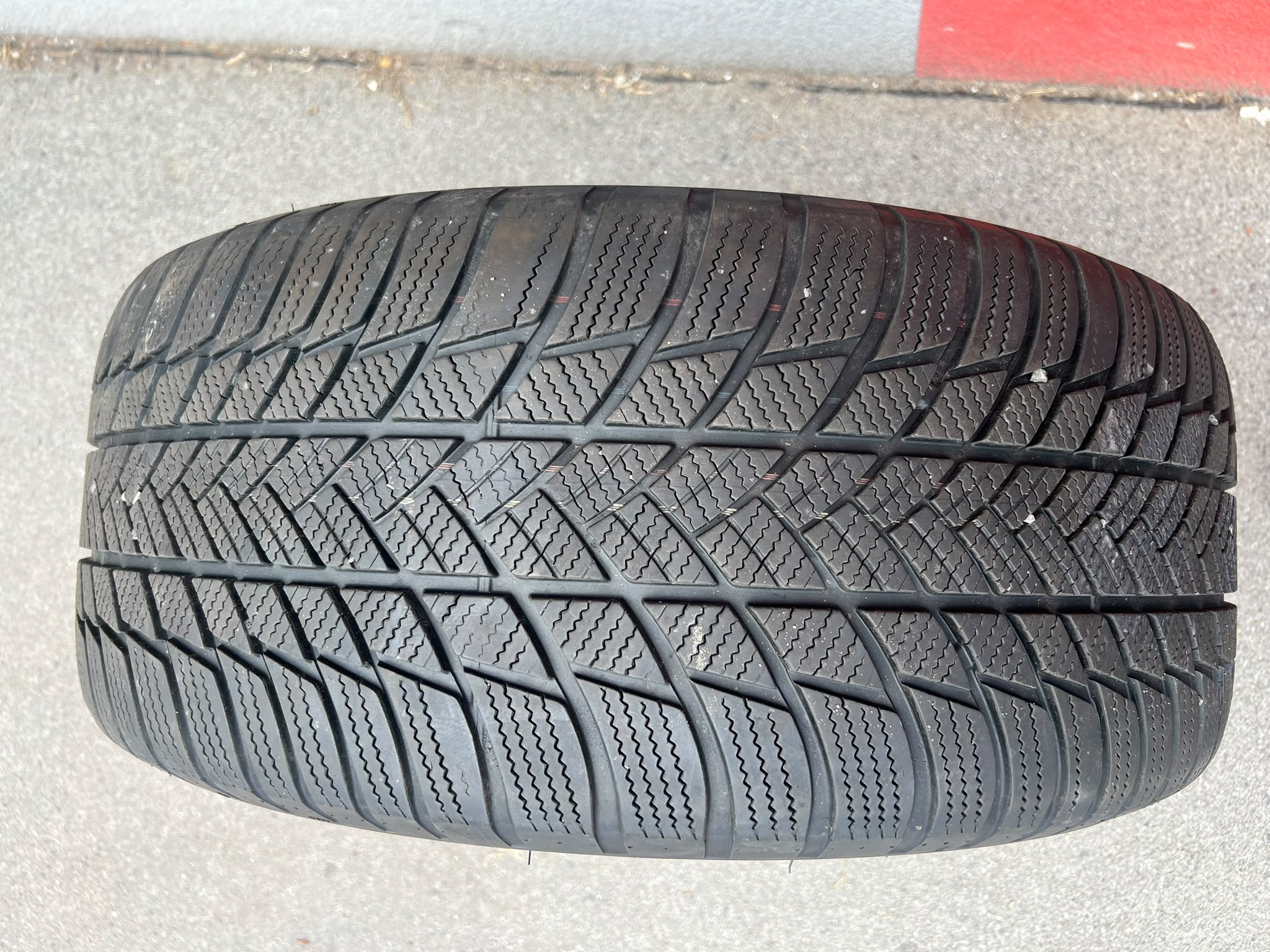 Original Mercedes S-Klasse W223 Winter-Einzelrad Ersatzrad 18 Zoll A2234012900 – Originalfoto 3