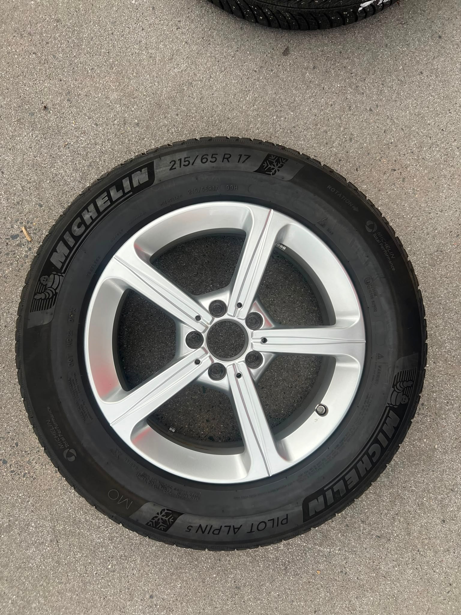 Mercedes A-Klasse B-Klasse CLA Winterradsatz – Originalfoto 8