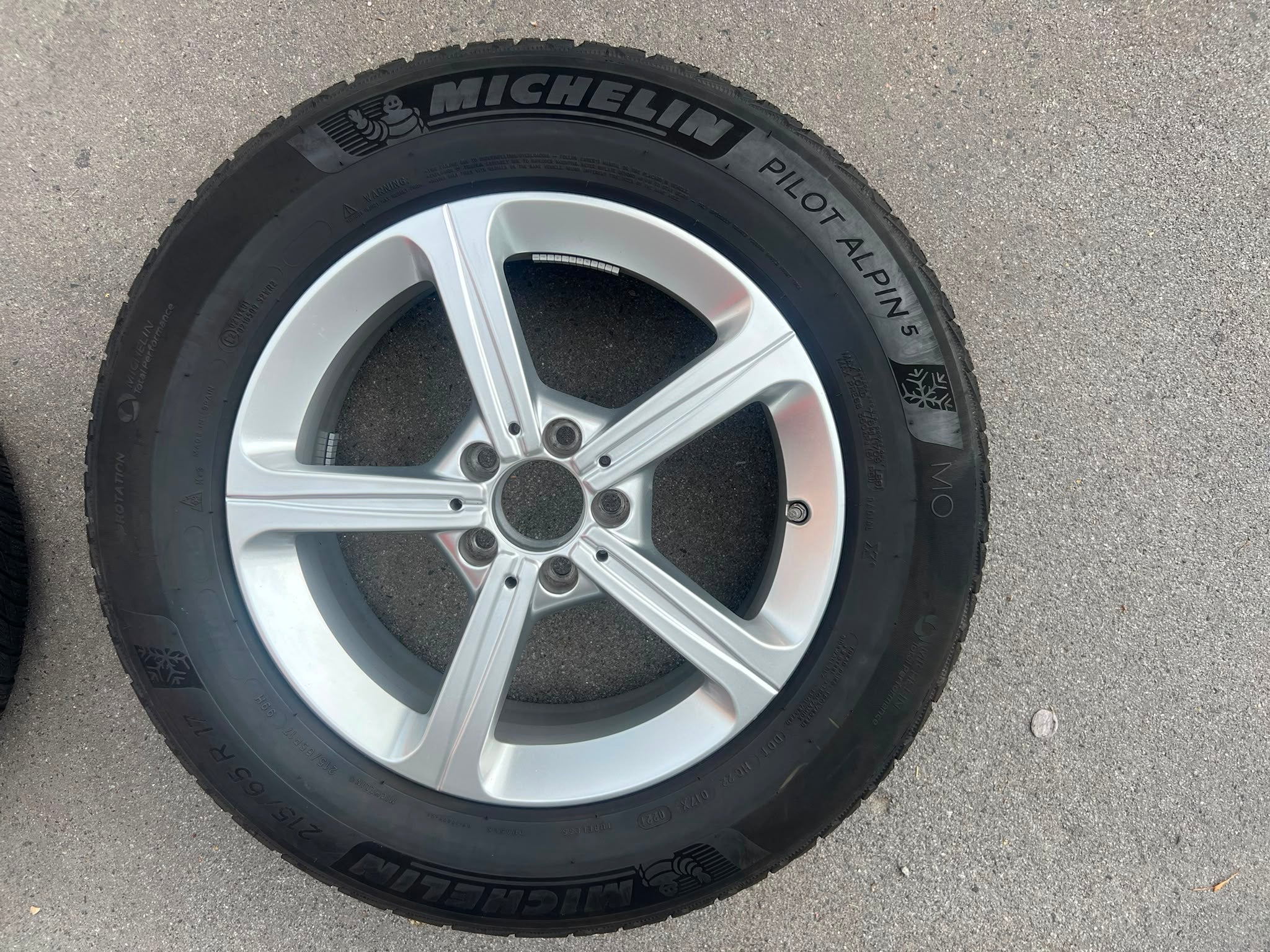 Original Mercedes GLA GLB H247 X247 Winter-Einzelrad Ersatzrad 17 Zoll A1774011200 – Originalfoto 3