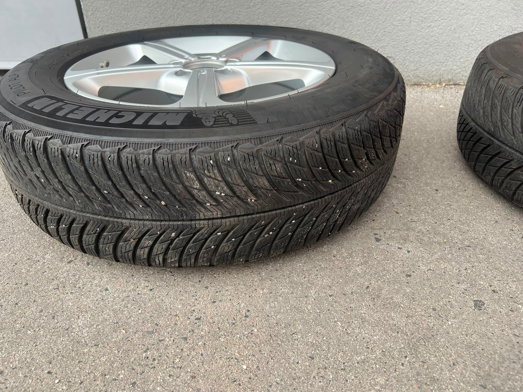 Original Mercedes GLA GLB H247 X247 Winter-Einzelrad Ersatzrad 17 Zoll A1774011200 – Originalfoto 4