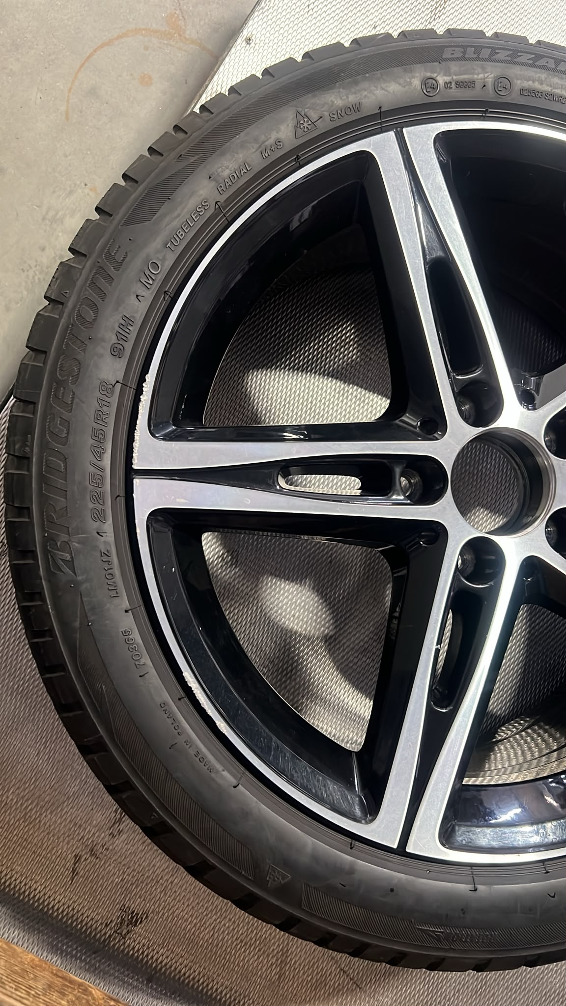 Original Mercedes A-Klasse B-Klasse CLA W177 W247 C118 Winter-Einzelrad Ersatzrad 18 Zoll A1774010700 – Originalfoto 2