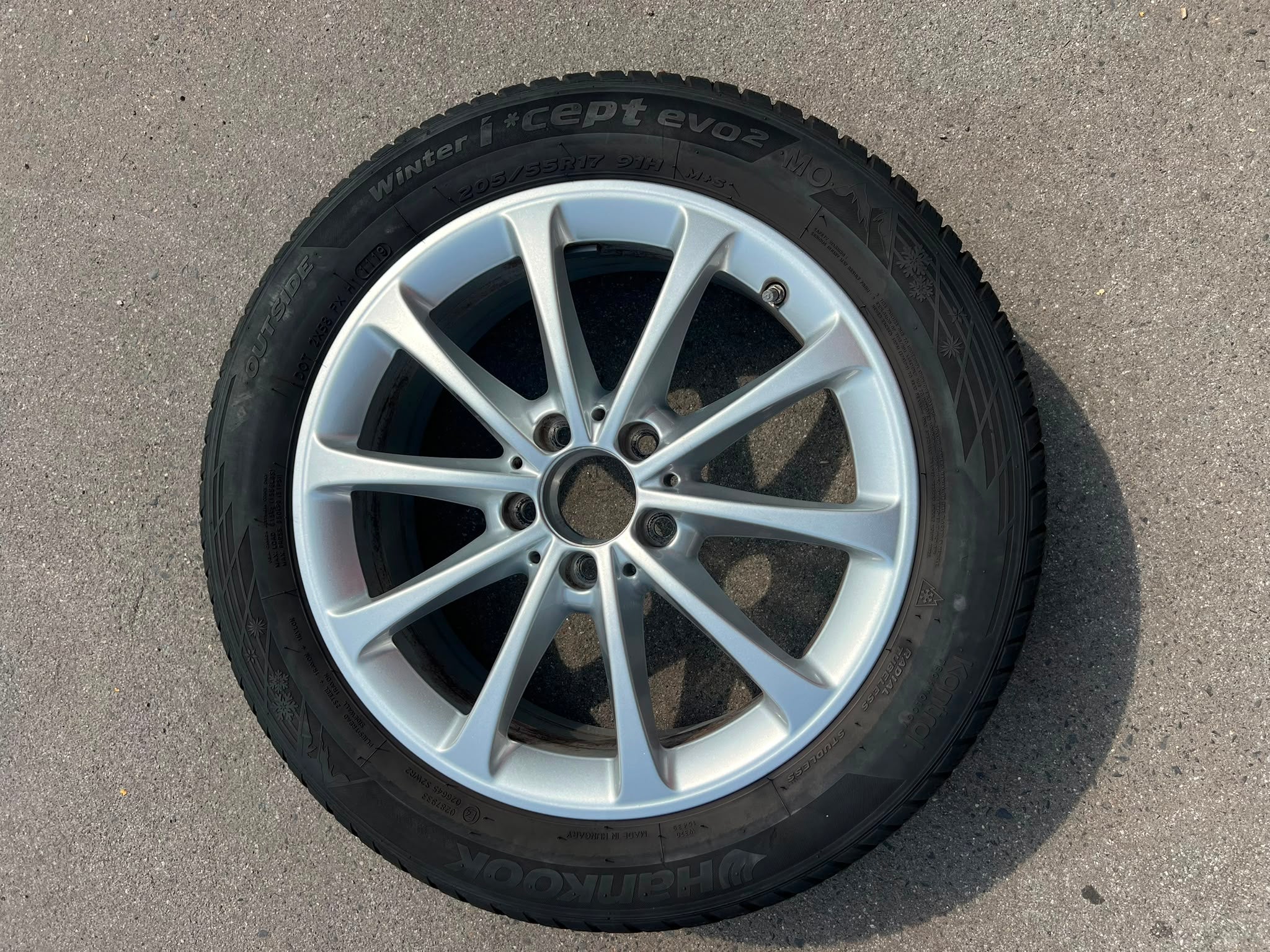 Original Mercedes A-Klasse B-Klasse CLA W177 W247 C118 Winterradsatz Kompletträder 17 Zoll A1774010300 – Originalfoto 4