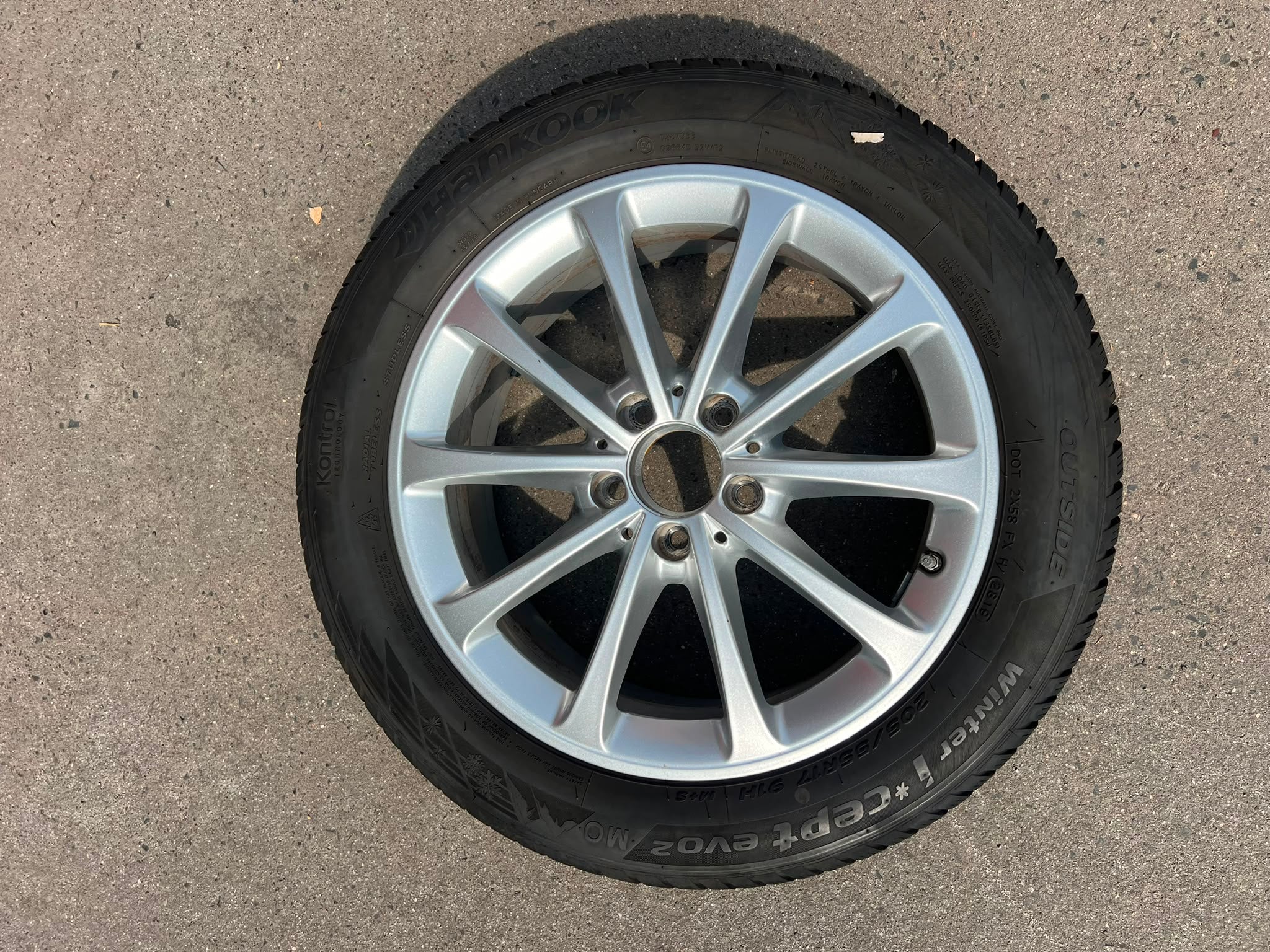 Original Mercedes A-Klasse B-Klasse CLA W177 W247 C118 Winterradsatz Kompletträder 17 Zoll A1774010300 – Originalfoto 7
