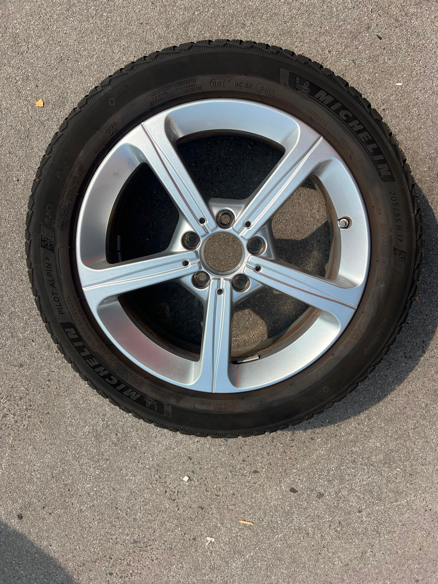 Original Mercedes A-Klasse B-Klasse CLA W177 W247 C118 Winterradsatz Kompletträder 17 Zoll A1774011200 – Originalfoto 5