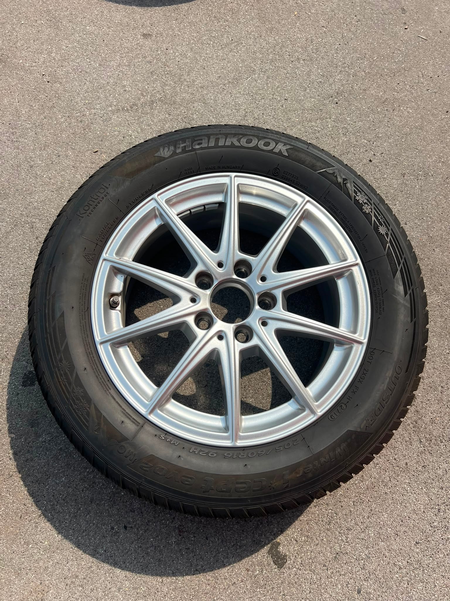 Original Mercedes A-Klasse B-Klasse CLA W177 W247 C118 Winterradsatz Kompletträder 16 Zoll A1774011100 – Originalfoto 7