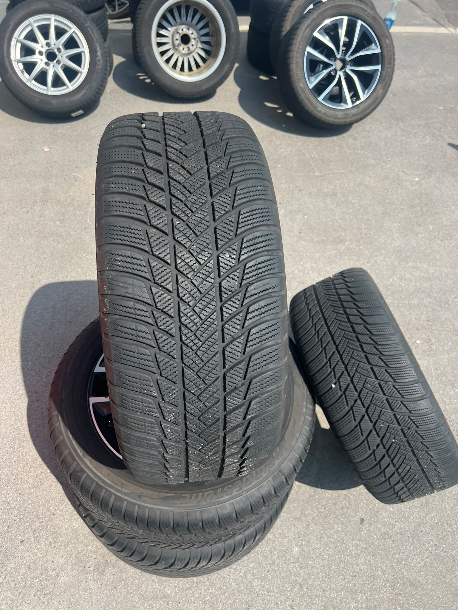 Original Mercedes S-Klasse W223 Winterradsatz Kompletträder 18 Zoll A2234012900 – Originalfoto 3