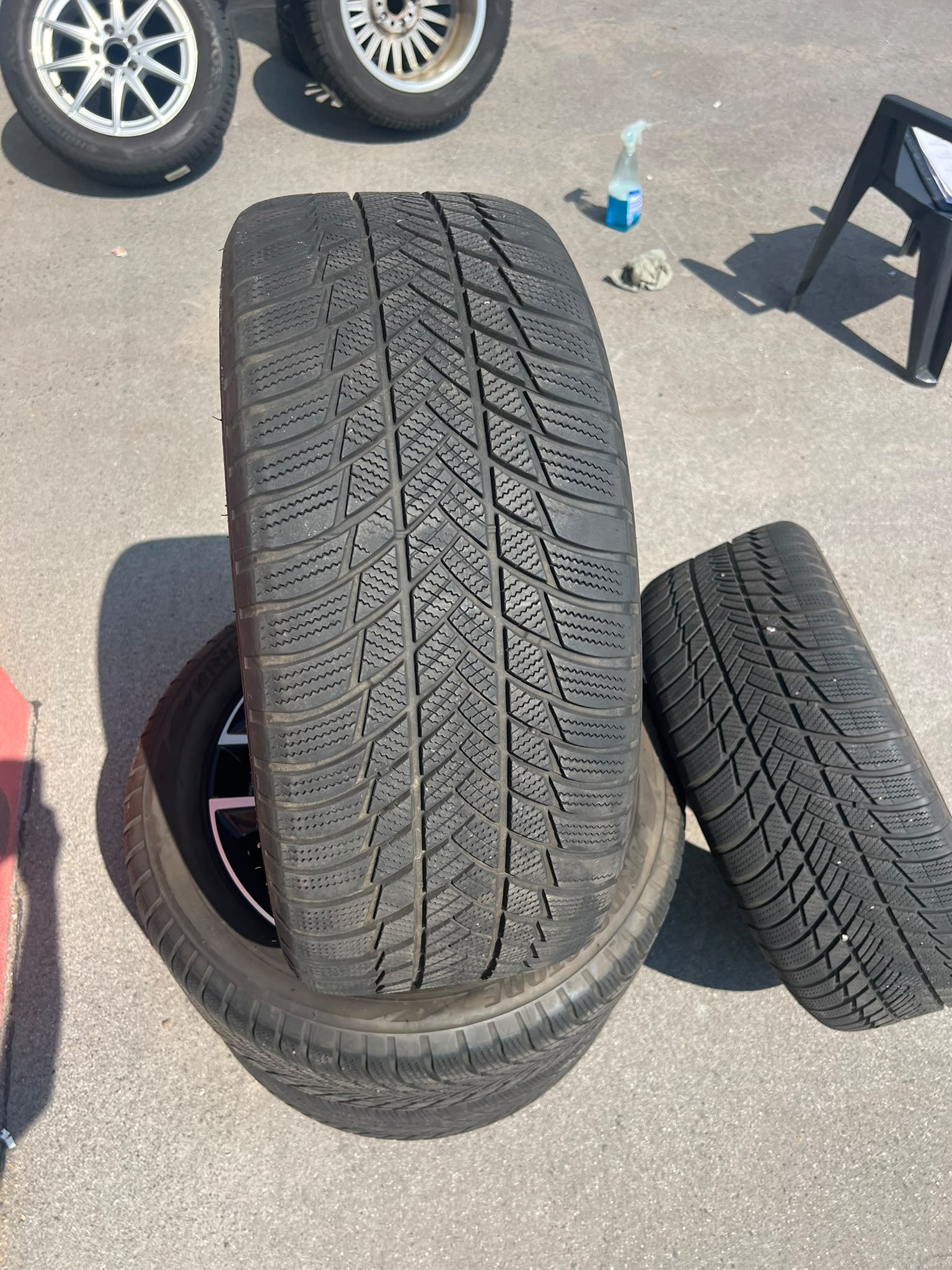 Original Mercedes S-Klasse W223 Winterradsatz Kompletträder 18 Zoll A2234012900 – Originalfoto 3