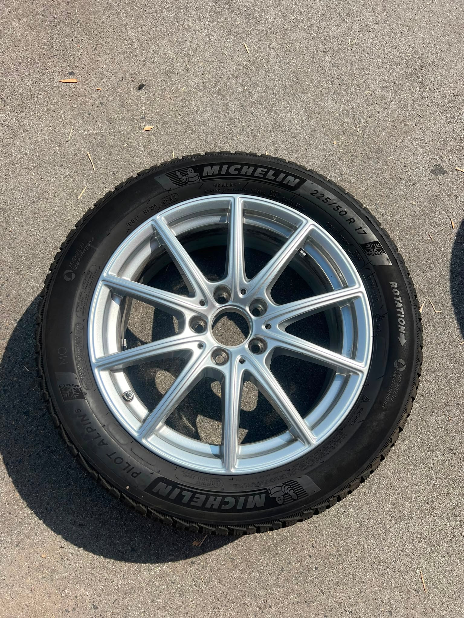 Original Mercedes C-Klasse W206 S206 Winterradsatz Kompletträder 17 Zoll A2064015900 – Originalfoto 4