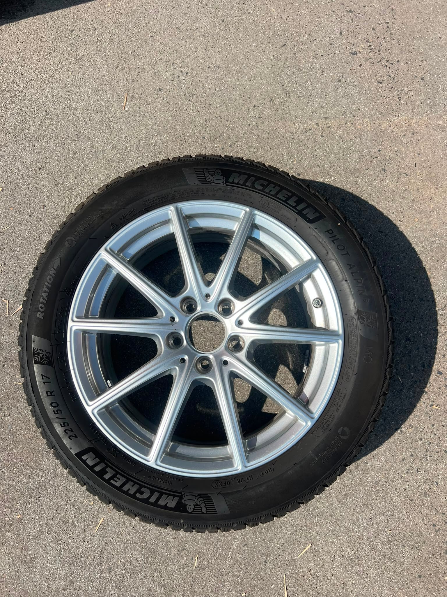Original Mercedes C-Klasse W206 S206 Winterradsatz Kompletträder 17 Zoll A2064015900 – Originalfoto 6