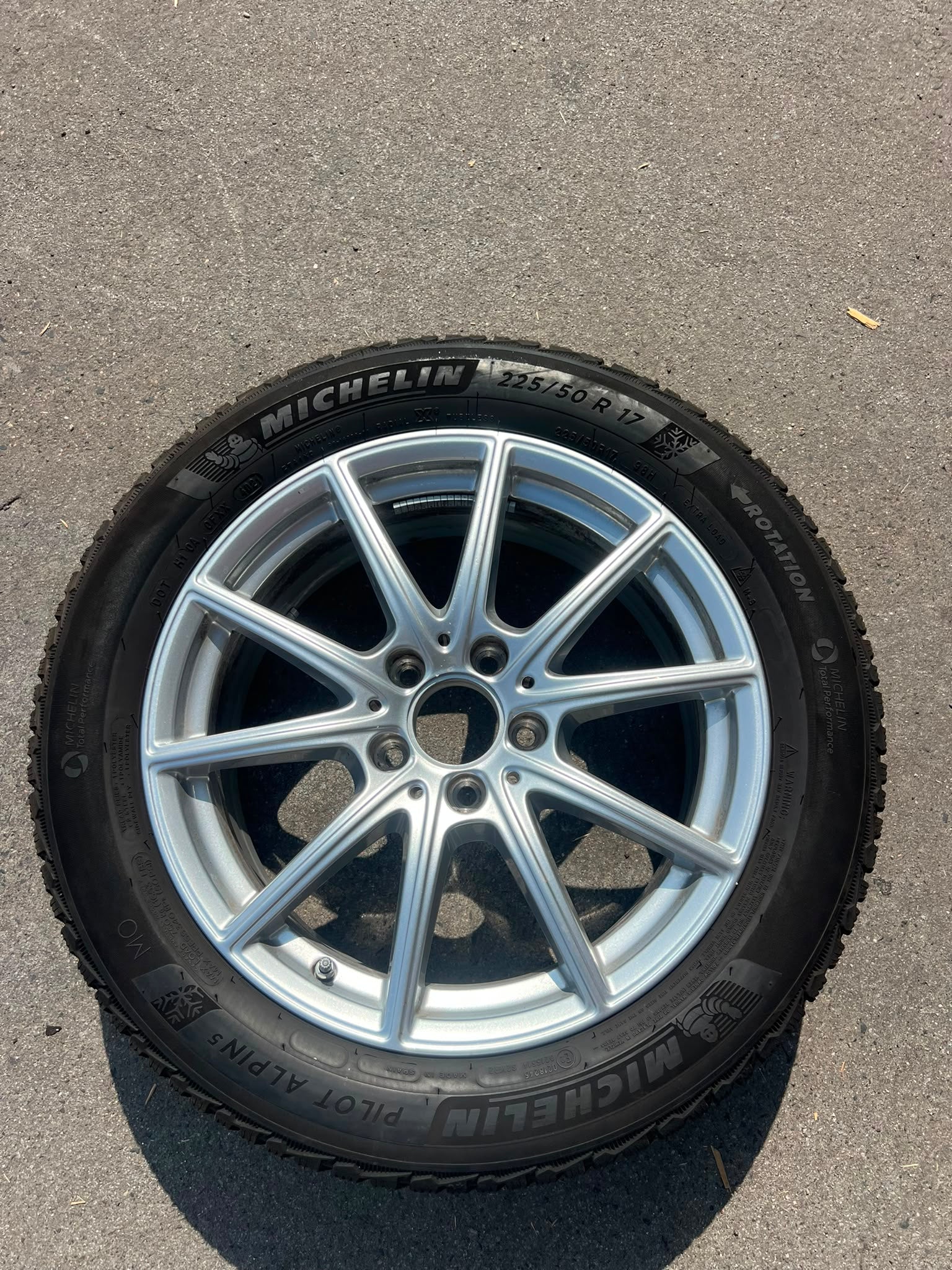Original Mercedes C-Klasse W206 S206 Winterradsatz Kompletträder 17 Zoll A2064015900 – Originalfoto 7