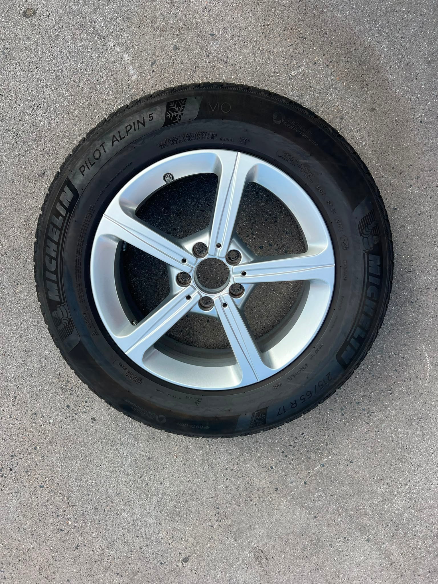 Original Mercedes GLA GLB H247 X247 Winterradsatz Kompletträder 17 Zoll A1774011200 – Originalfoto 6