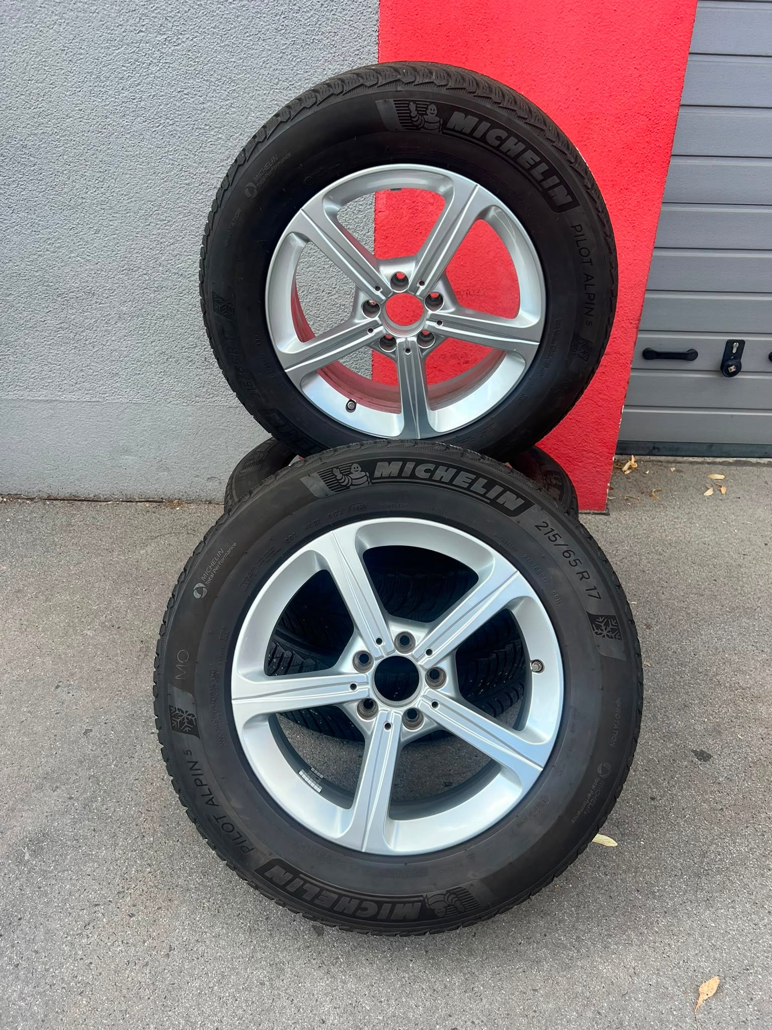 Original Mercedes GLA GLB H247 X247 Winterradsatz Kompletträder 17 Zoll A1774011200 – Originalfoto 2