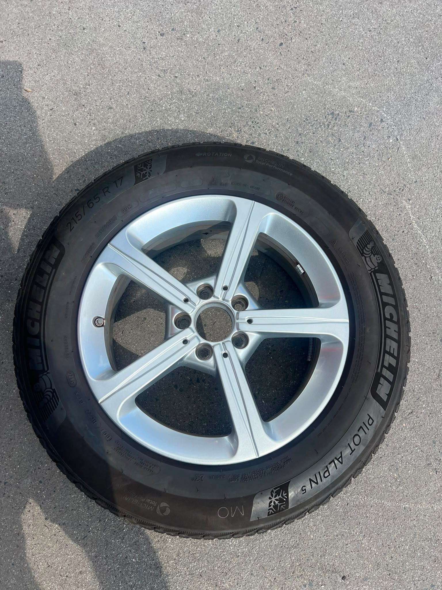Original Mercedes GLA GLB H247 X247 Winterradsatz Kompletträder 17 Zoll A1774011200 – Originalfoto 8