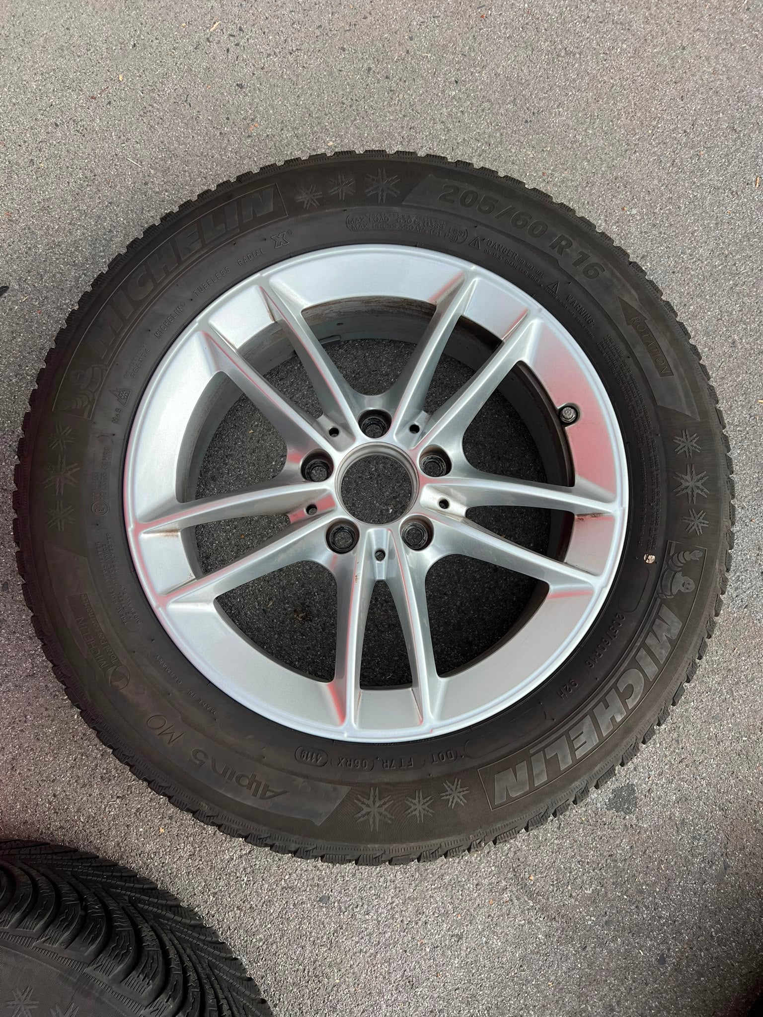 Original Mercedes B-Klasse CLA W177 W247 C118 Winterradsatz Kompletträder 16 Zoll A1774010100 – Originalfoto 7