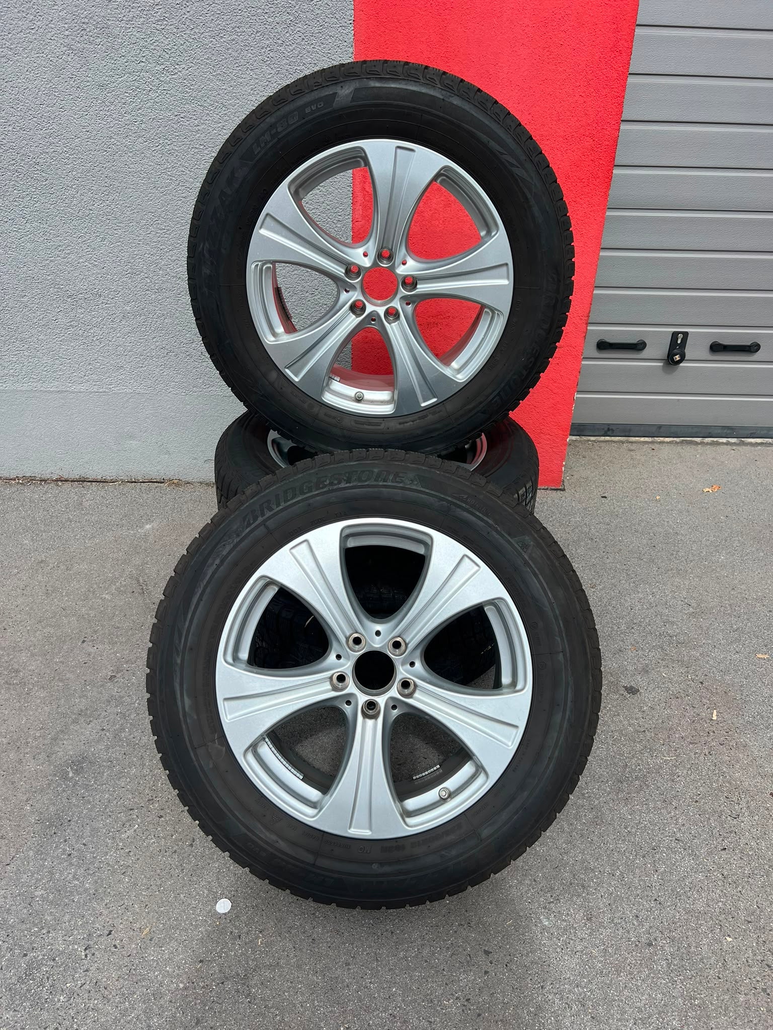 Original Mercedes GLC X253 C253 Winterradsatz Kompletträder 18 Zoll A2534010800 – Originalfoto 1