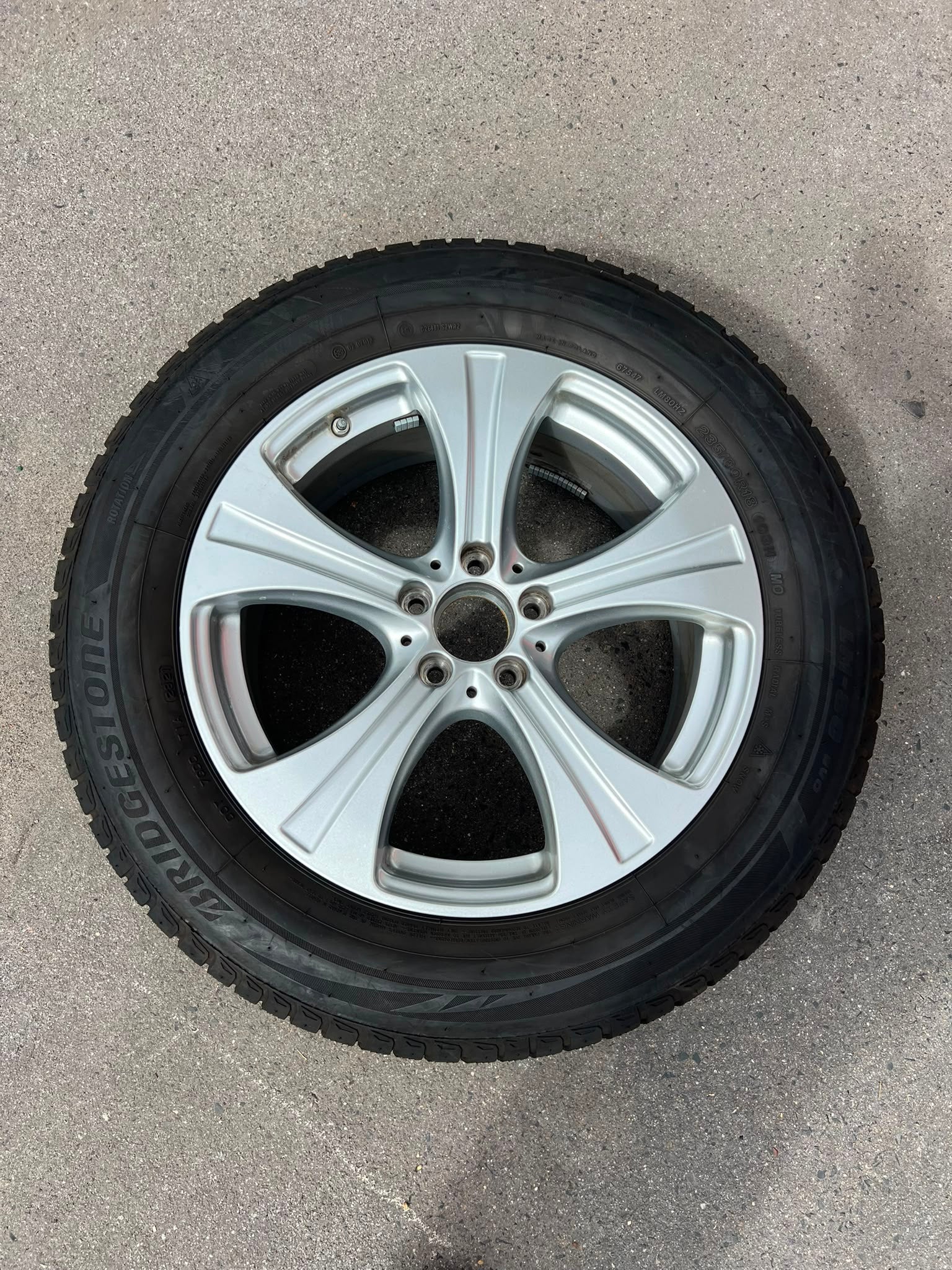 Original Mercedes GLC X253 C253 Winterradsatz Kompletträder 18 Zoll A2534010800 – Originalfoto 6