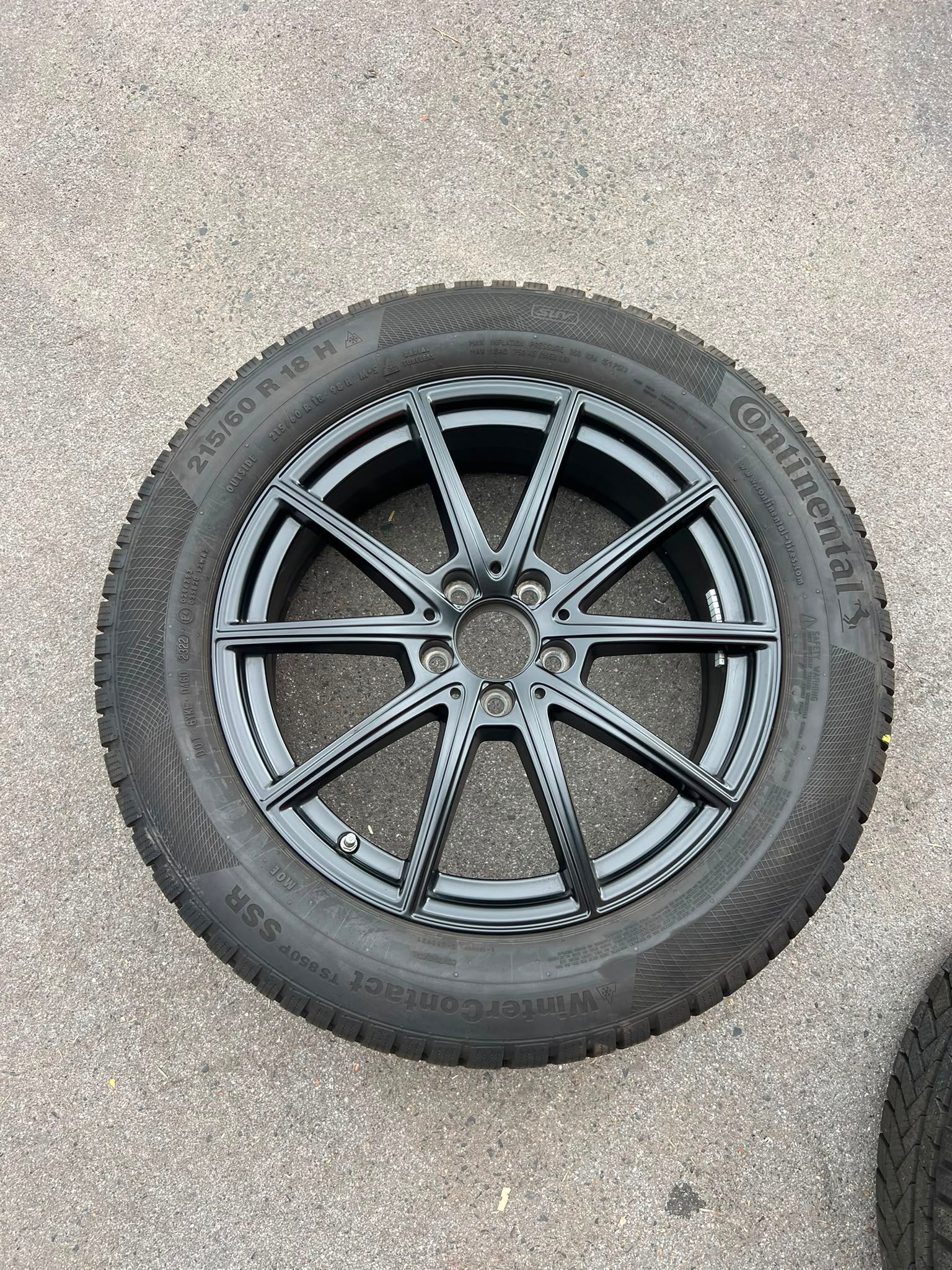 Original Mercedes GLA GLB H247 X247 Winterradsatz Kompletträder 18 Zoll A2474012600 – Originalfoto 4