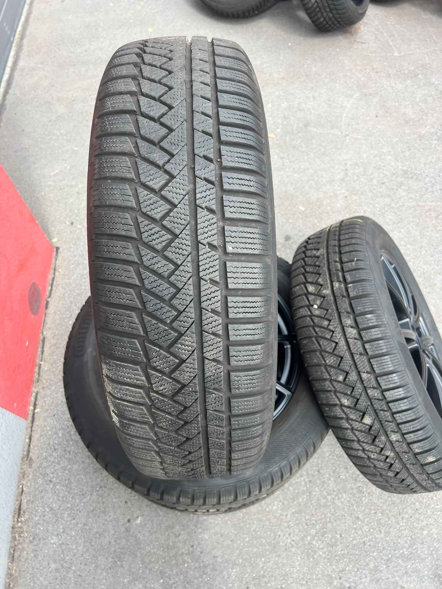 Original Mercedes GLA GLB H247 X247 Winterradsatz Kompletträder 18 Zoll A2474012600 – Originalfoto 2