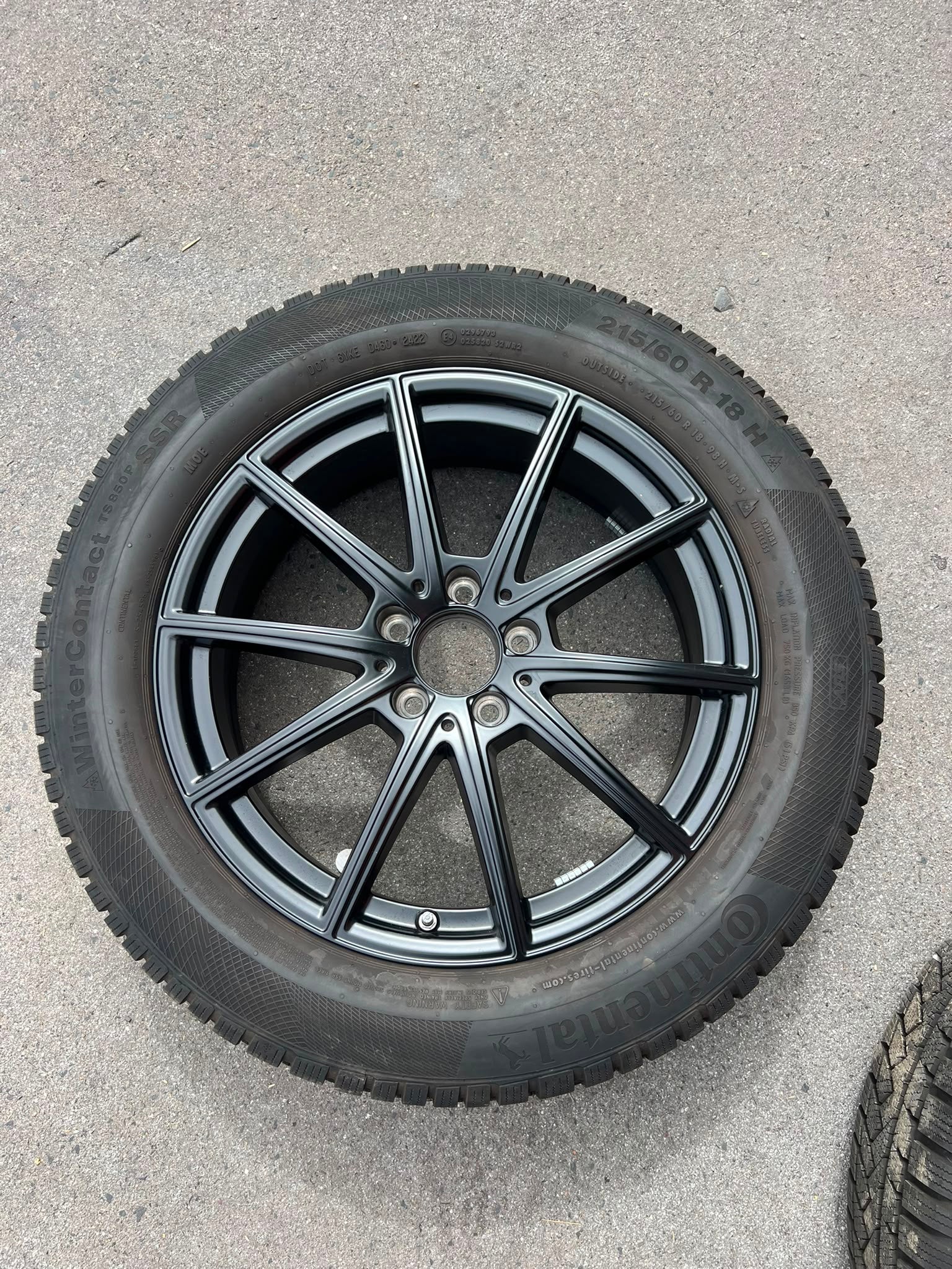 Original Mercedes GLA GLB H247 X247 Winterradsatz Kompletträder 18 Zoll A2474012600 – Originalfoto 4
