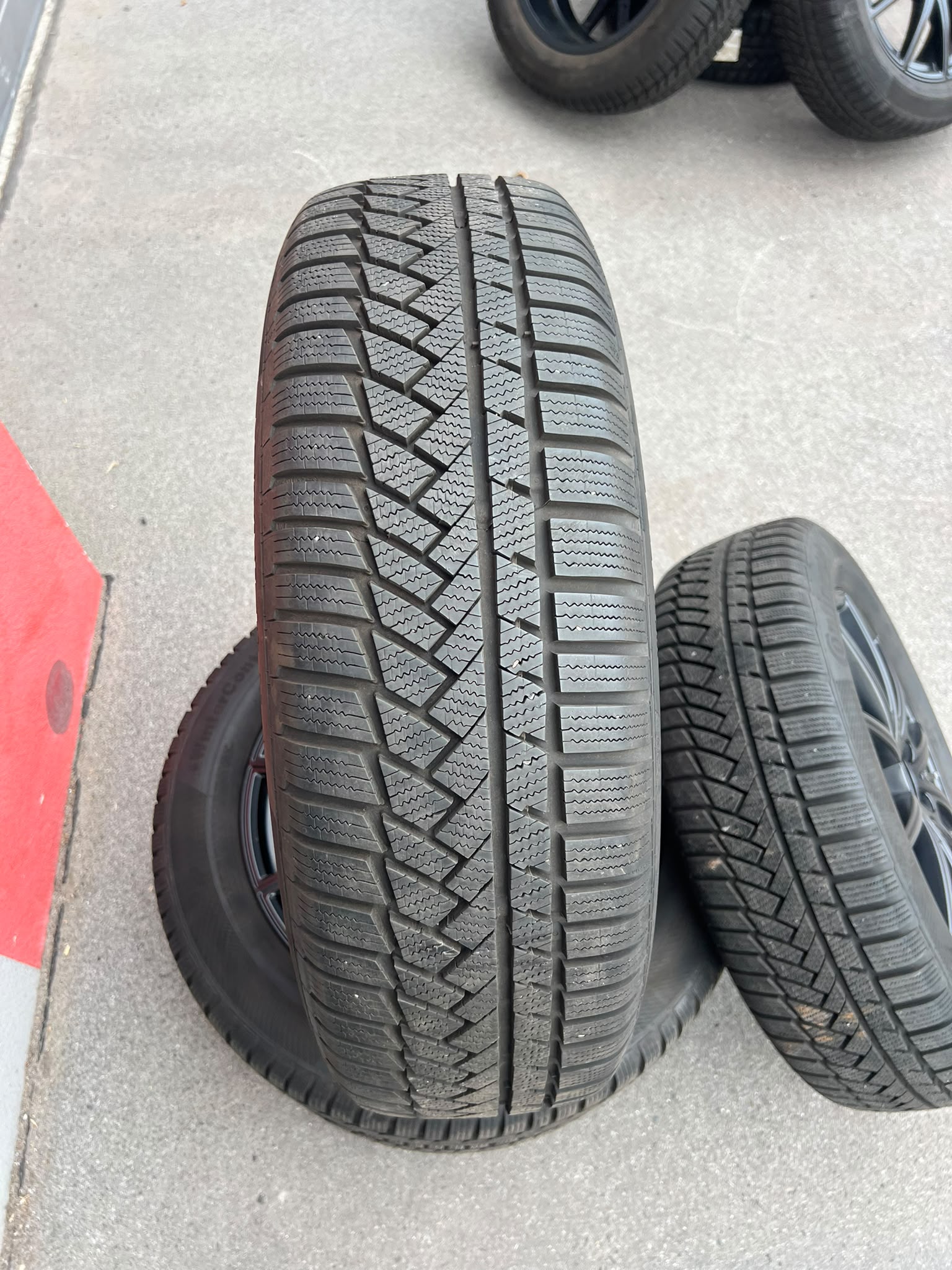 Original Mercedes GLA GLB H247 X247 Winterradsatz Kompletträder 18 Zoll A2474012600 – Originalfoto 2