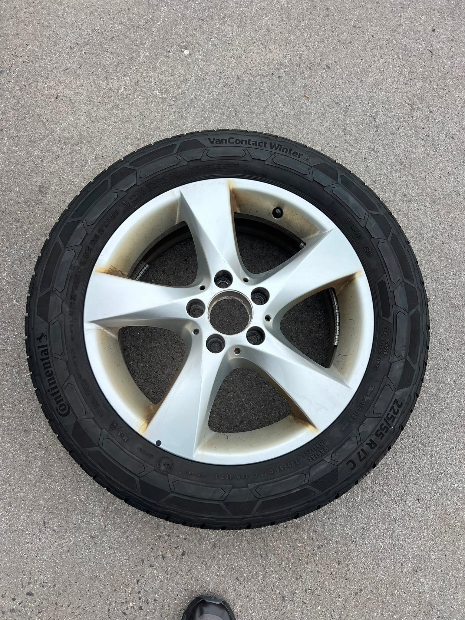 Original Mercedes V-Klasse Vito W447 Winterradsatz Kompletträder 17 Zoll A4474012200 – Originalfoto 4