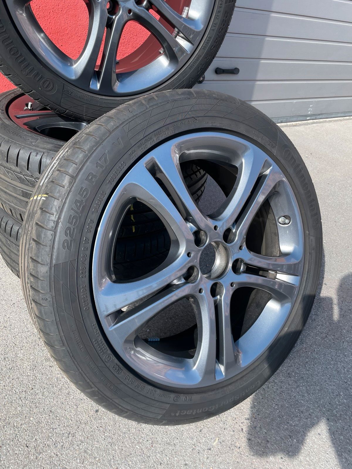 Mercedes B-Klasse CLA Sommerradsatz Originalfoto 3